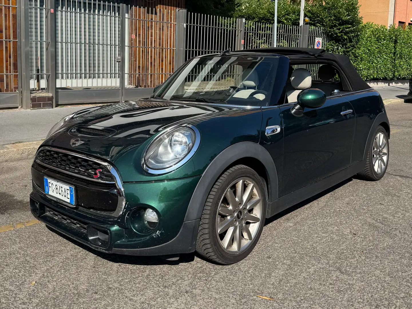 MINI Cooper S Cabrio Mini IV F57 2016 Cabrio 2.0 Boost auto Vert - 1