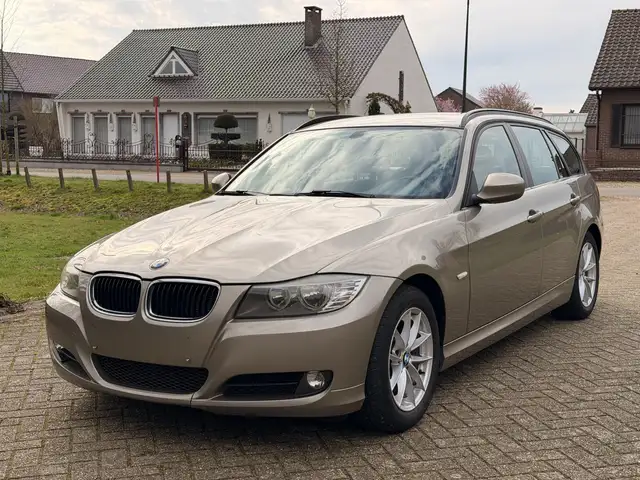 BMW 316 d Touring * AutAirco * Trekhaak * Start/Stop * EU5