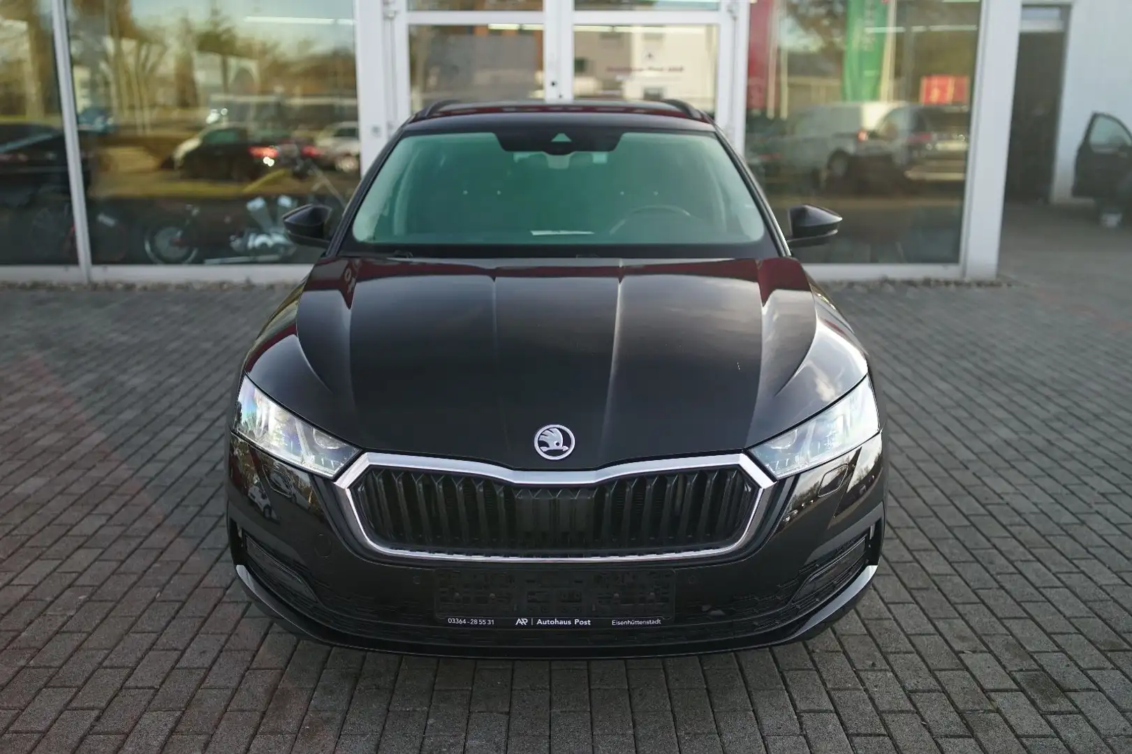 Skoda Octavia Combi Clever Keyless Navi LED Kamera Schwarz - 2