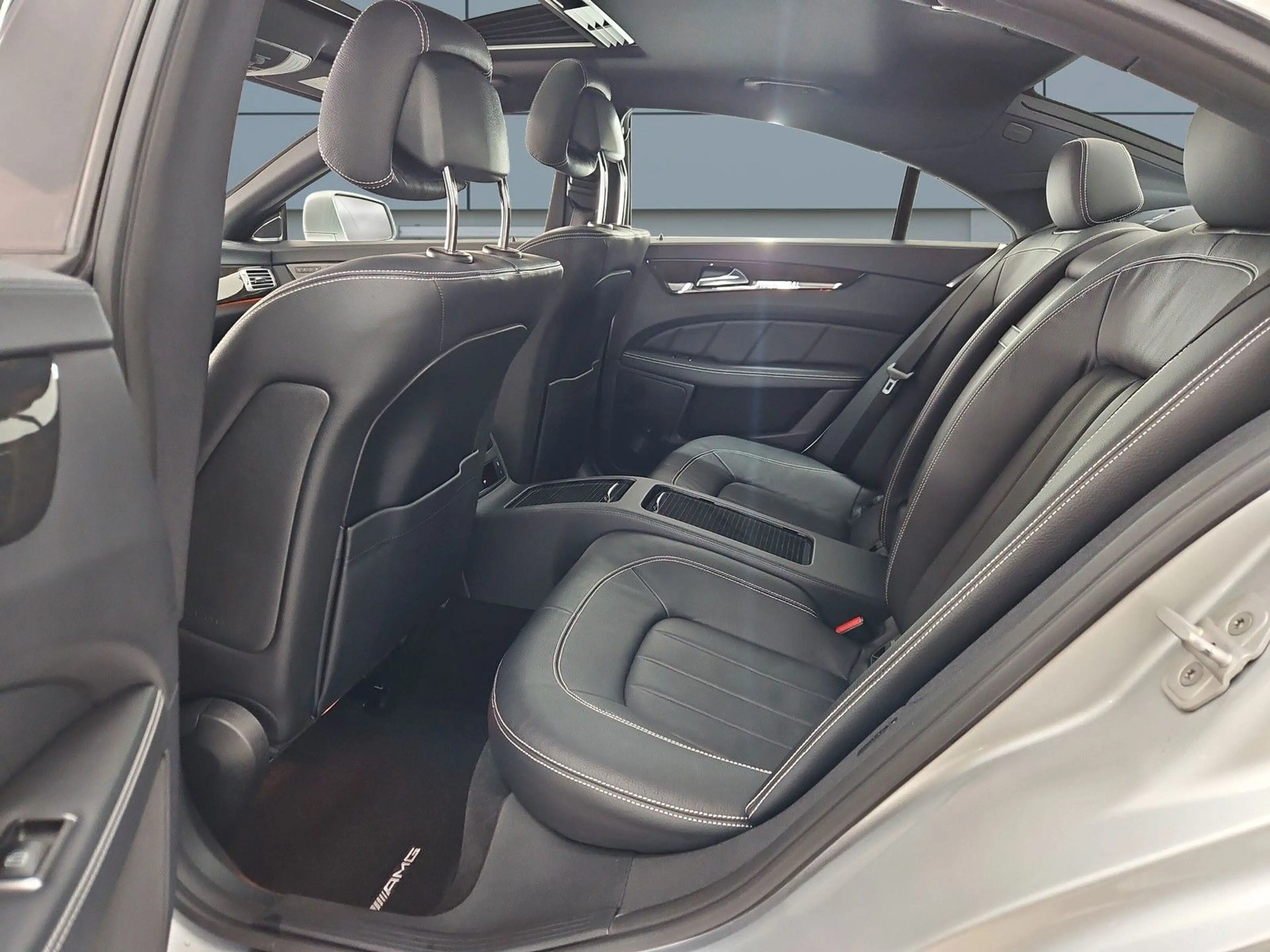 Mercedes-Benz CLS 500 BlueEfficiency*NAV*H&K*LED*SHZ*MEM*LUFT — photo 8