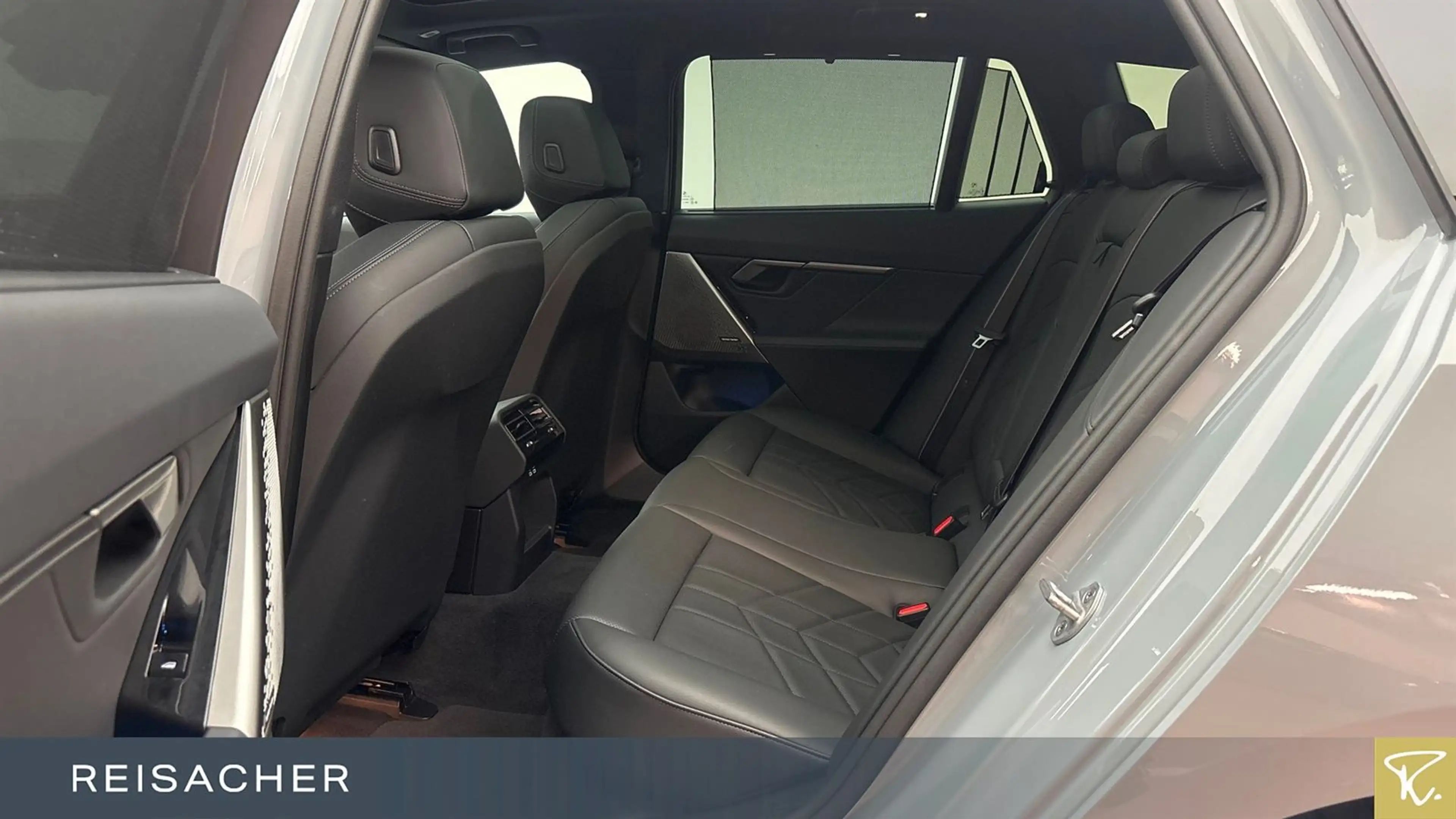 BMW 530 eA Tou M-Sport PRO Pano AHK DAProf HUD RFK — photo 8