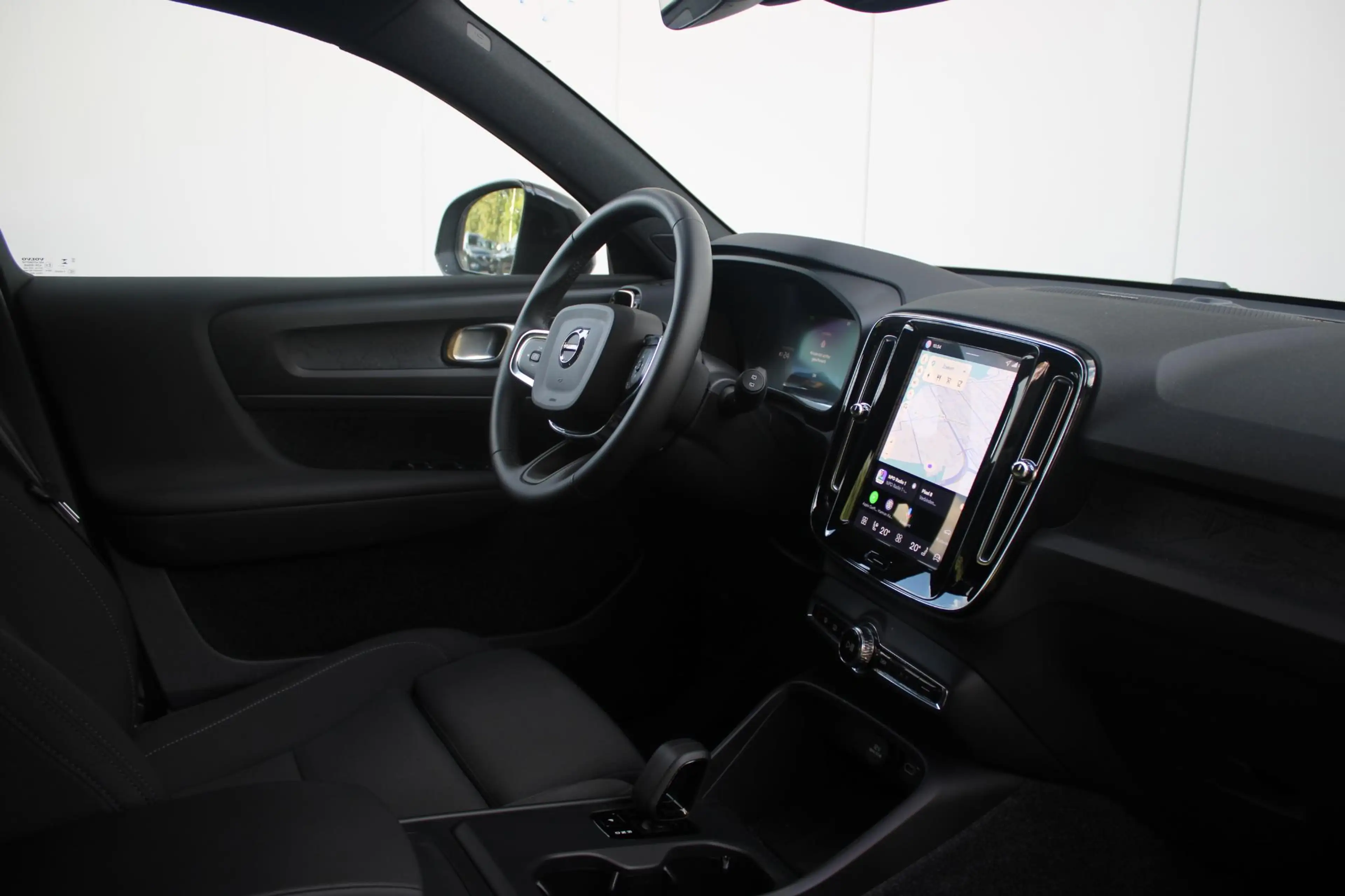 Volvo EX40 Single Motor Extended Range Plus 82 kWh | Trekhaak — photo 4