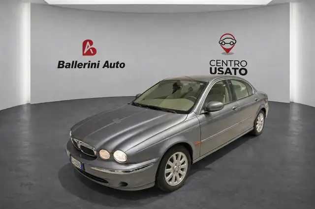 Jaguar X-Type Berlina 2.5 V6 Executive *LEGGERE* !!!