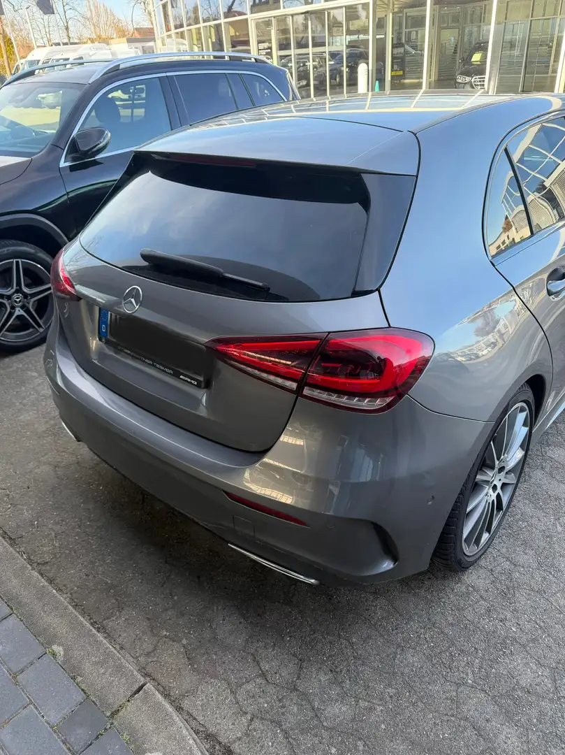 Mercedes-Benz 200 A 200 Kompakt Gris - 2