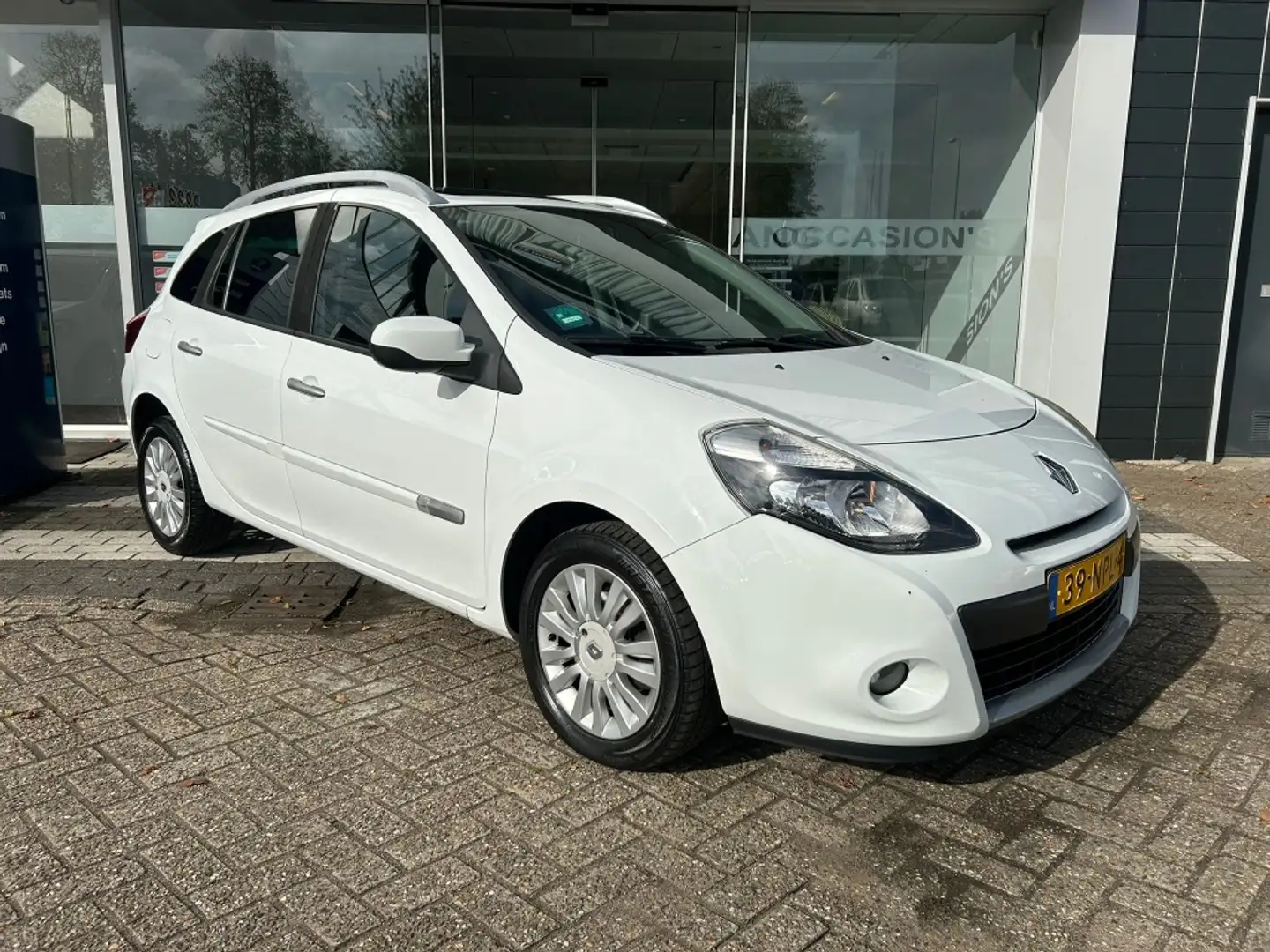 Renault Clio Estate 1.2-16V Collection Wit - 2
