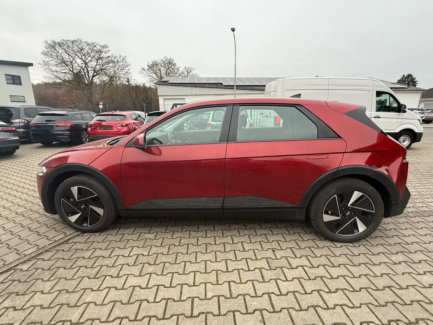 Hyundai IONIQ 5 Dynamiq 63kWh FL MY25 Elektro *LEDER*ACC Roşu - 2