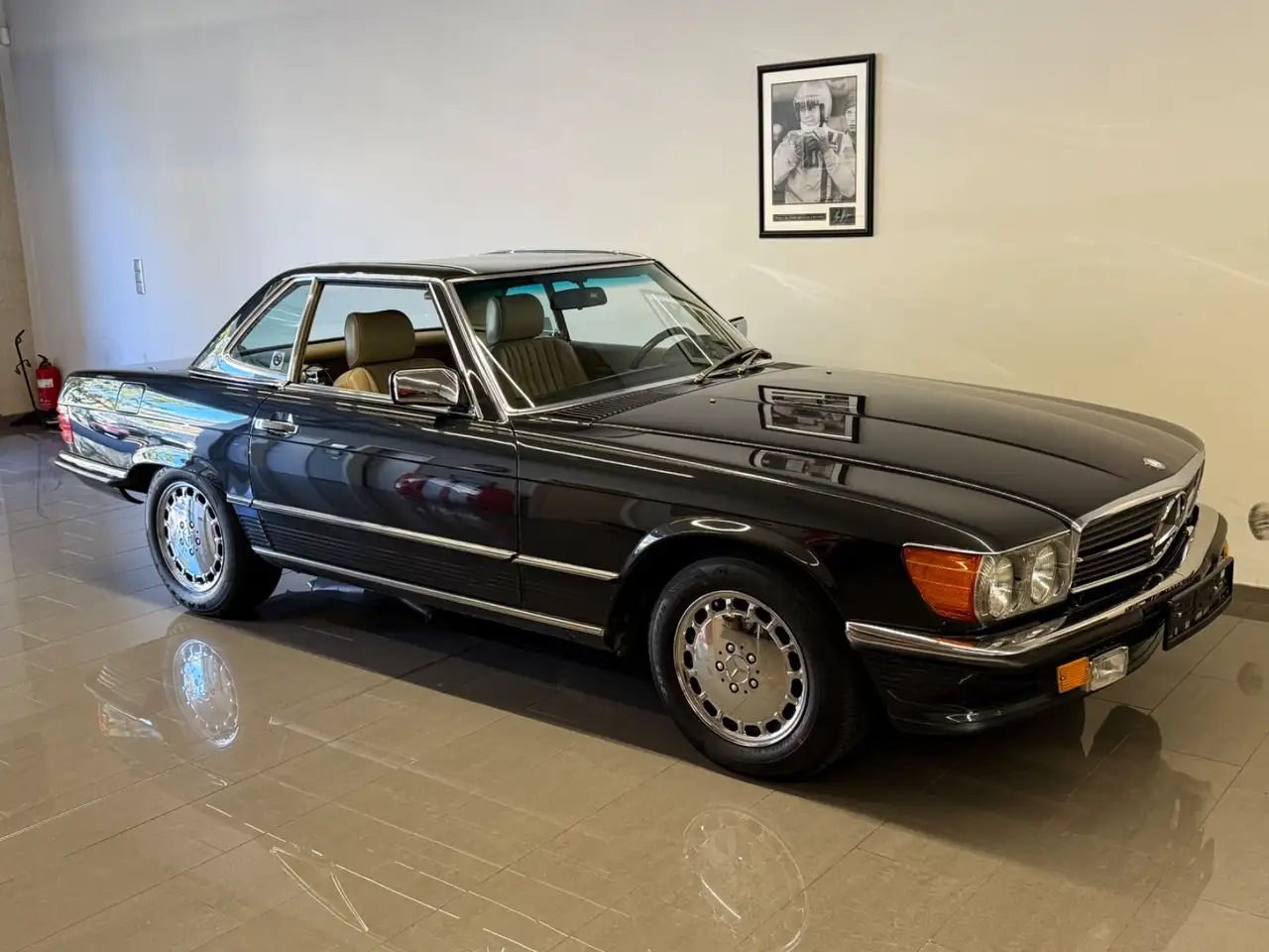 Mercedes-Benz SL 560