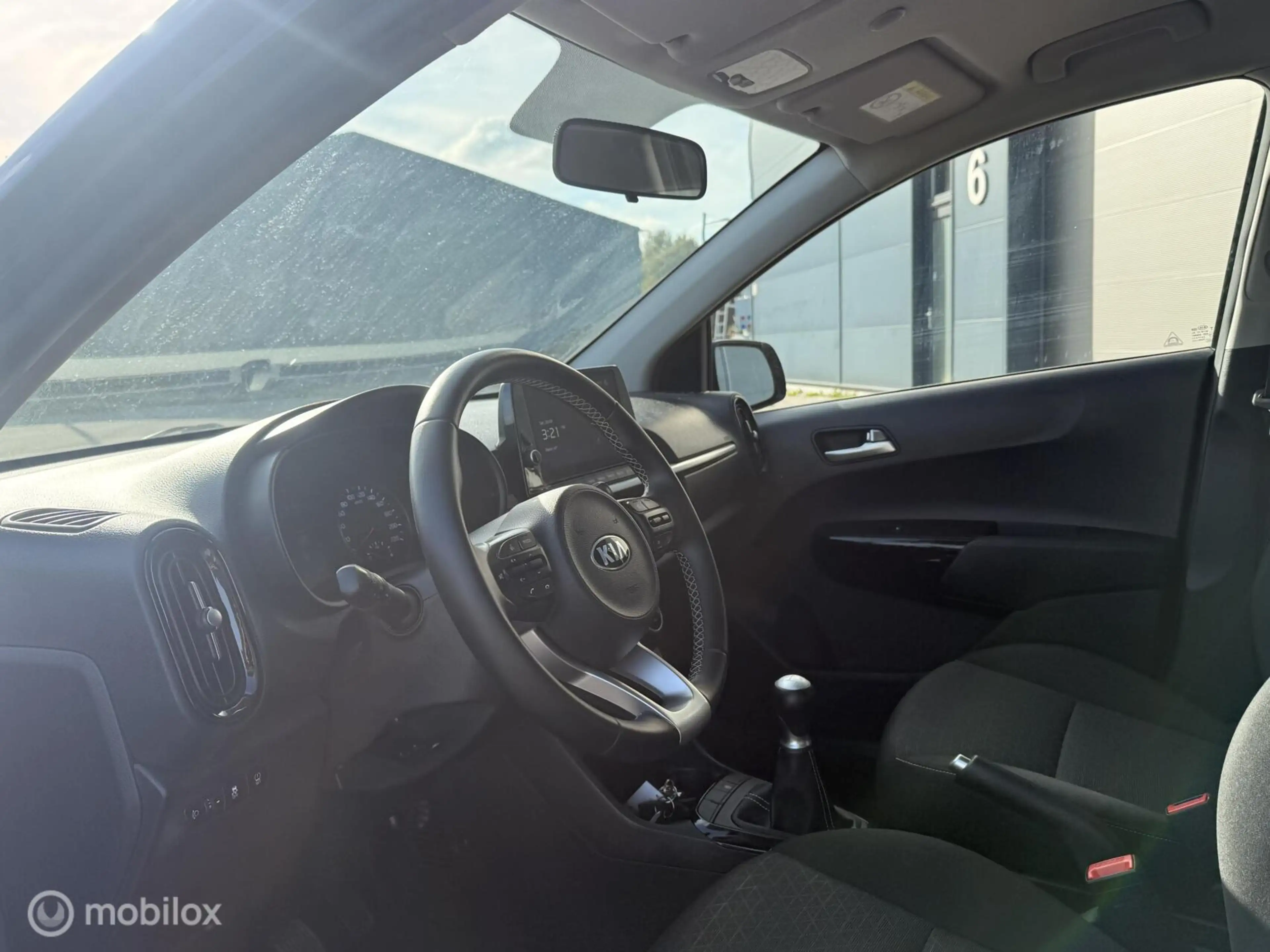 Kia Picanto 1.0 DPi DynamicPlusLine | Camera | Keyless | Clima — photo 17