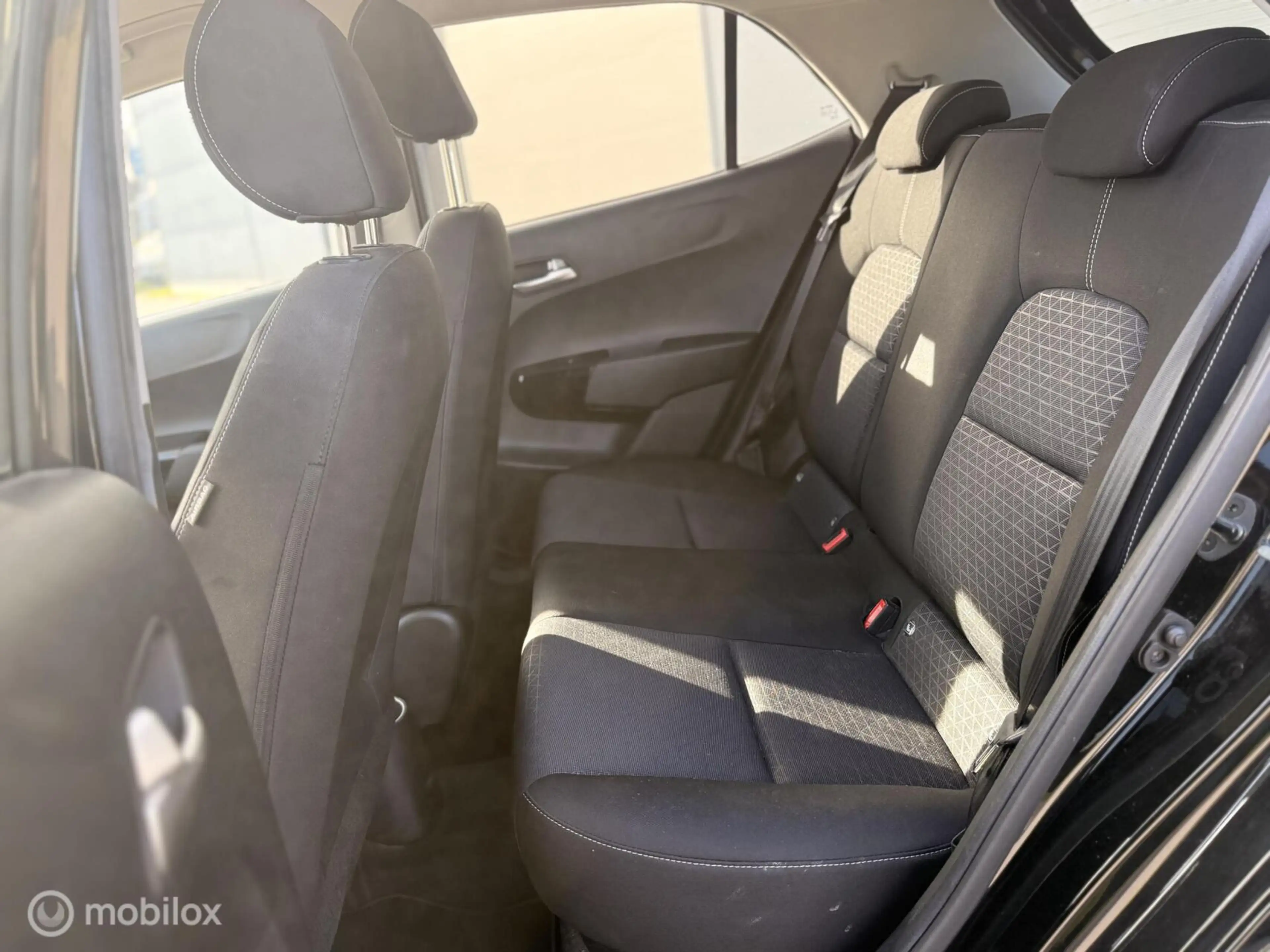 Kia Picanto 1.0 DPi DynamicPlusLine | Camera | Keyless | Clima — photo 20