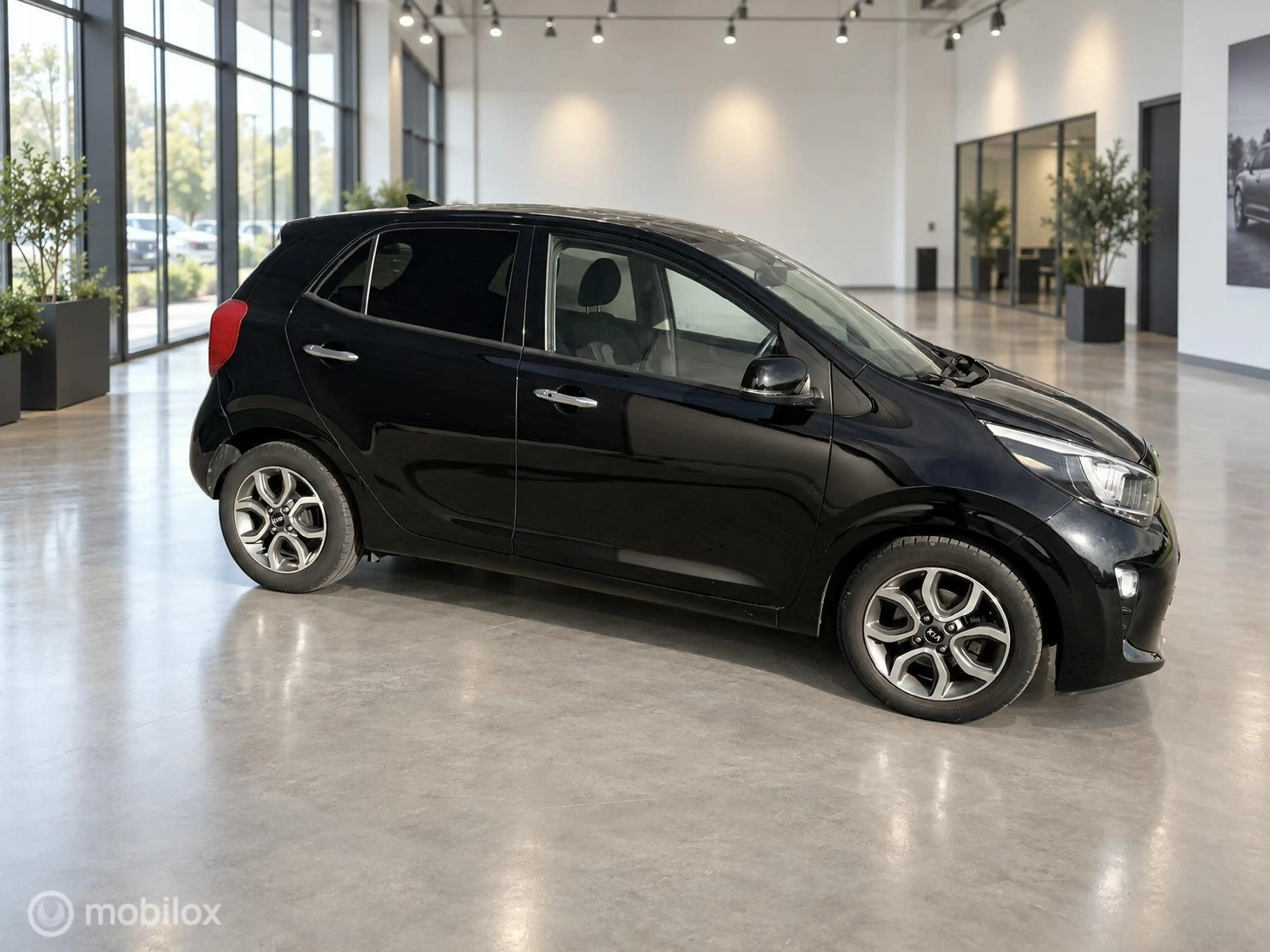 Kia Picanto 1.0 DPi DynamicPlusLine | Camera | Keyless | Clima — photo 11