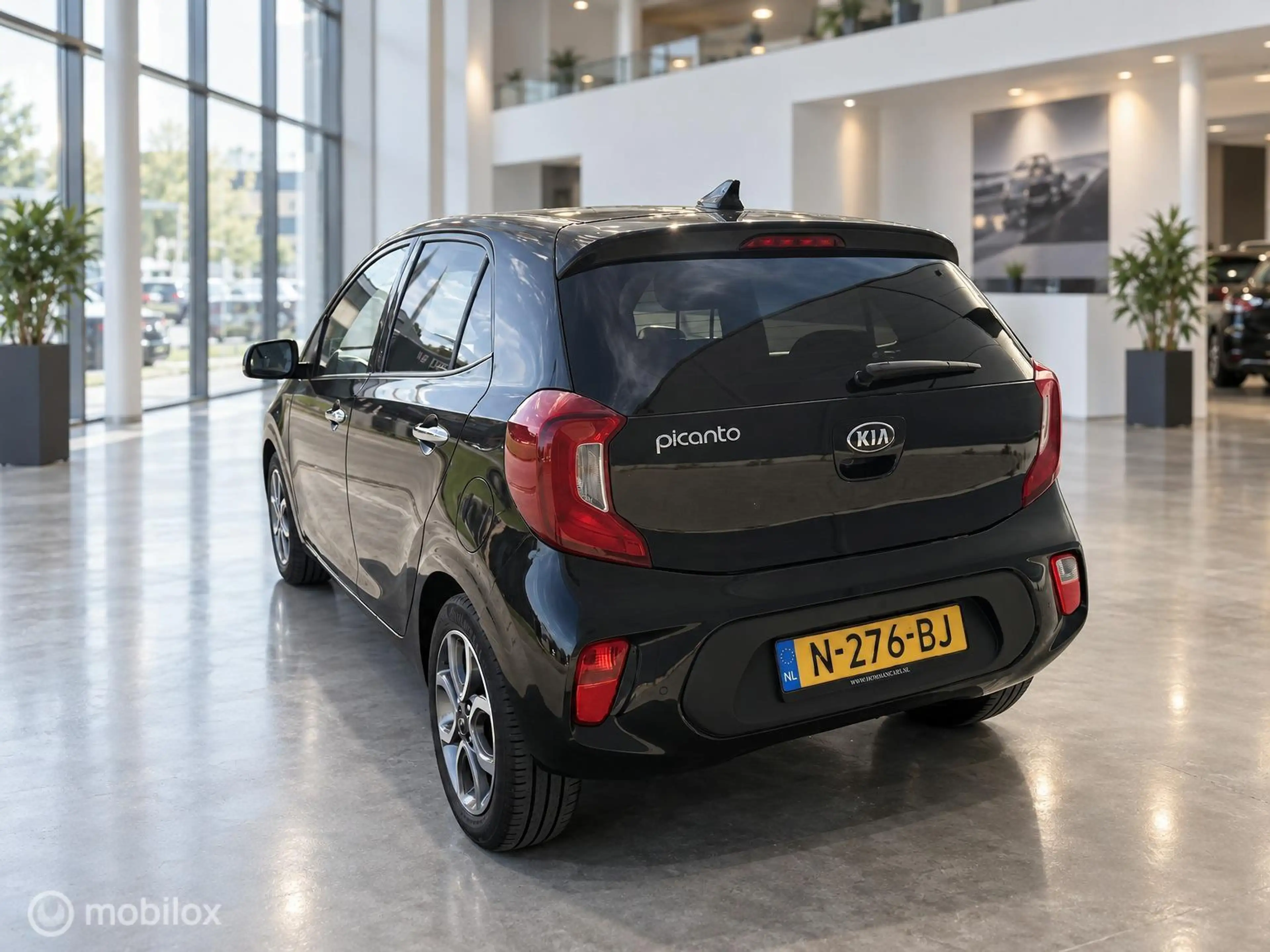 Kia Picanto 1.0 DPi DynamicPlusLine | Camera | Keyless | Clima — photo 6