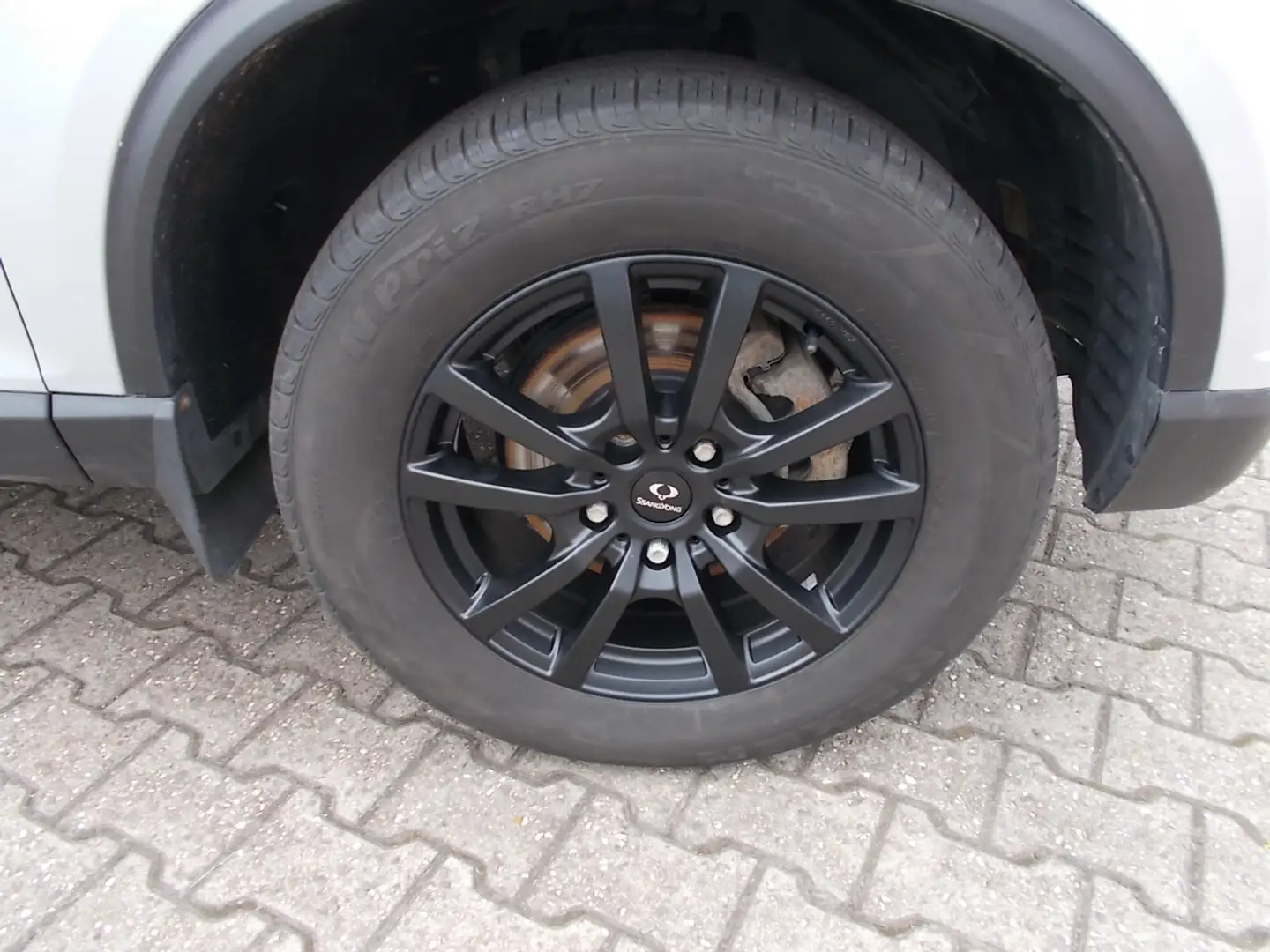 SsangYong Musso Musso Grand 4WD, AHK, Klima, Alu 18", Alarm Plateado - 2