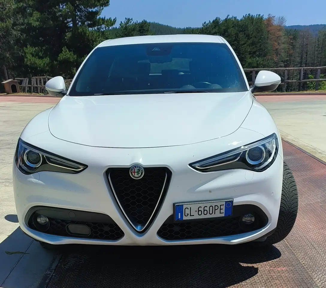 Alfa Romeo Stelvio 2022