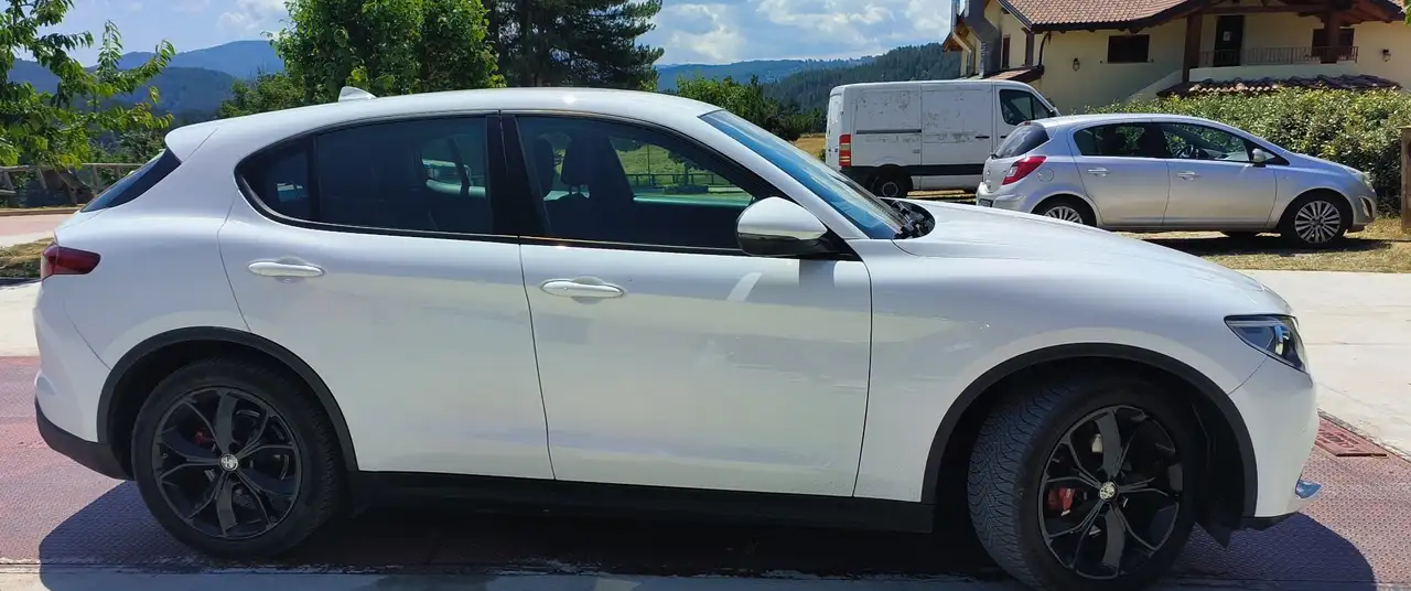 Alfa Romeo Stelvio 2022