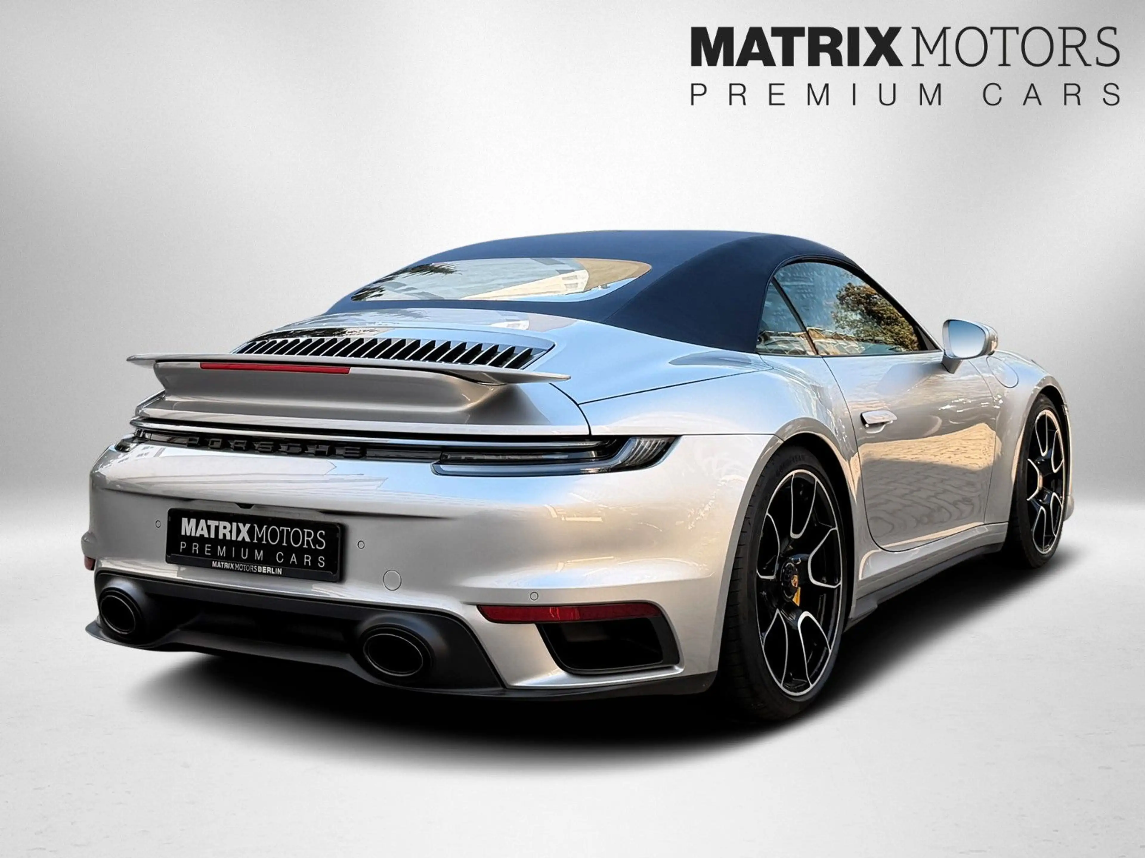Porsche 911 Turbo S Cabriolet — photo 2