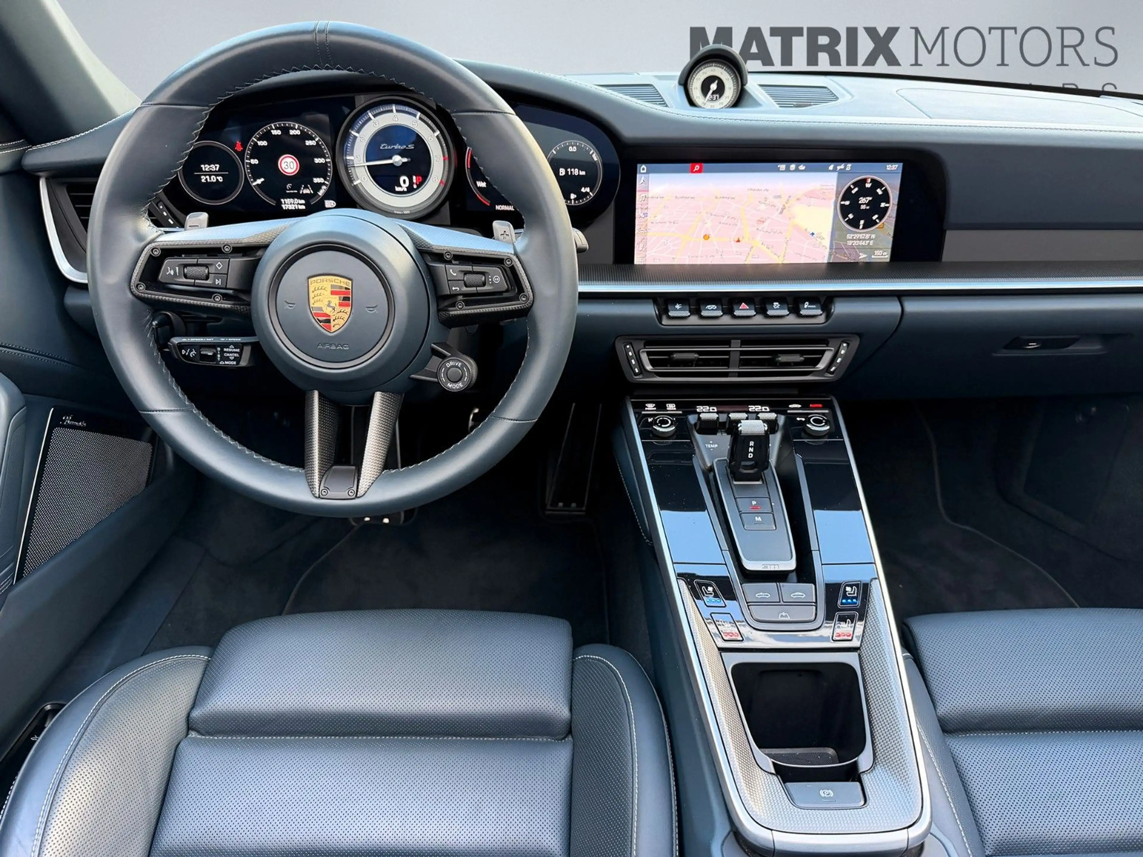 Porsche 911 Turbo S Cabriolet — photo 11