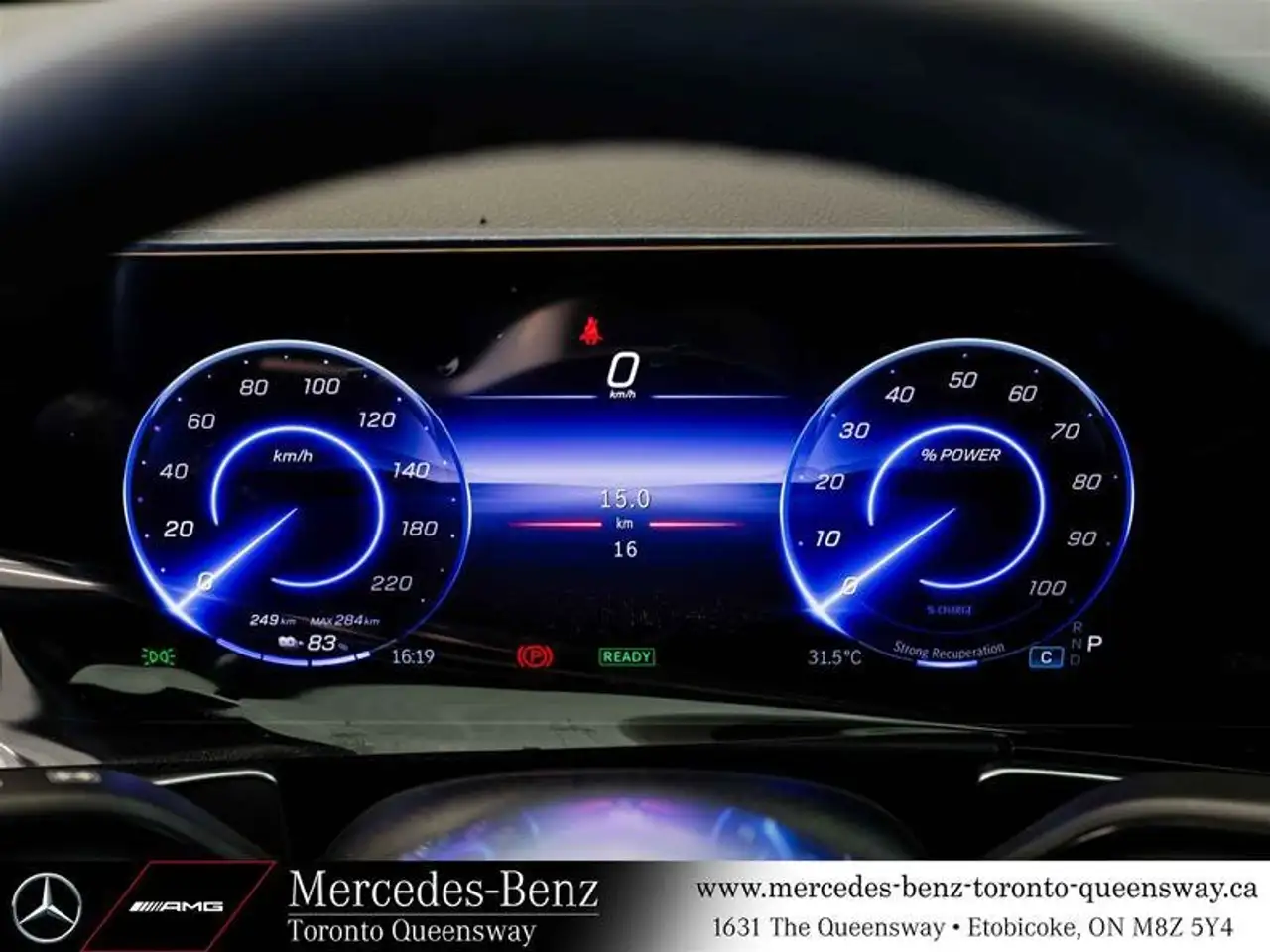 Mercedes-Benz EQB снимка Mercedes-Benz EQB