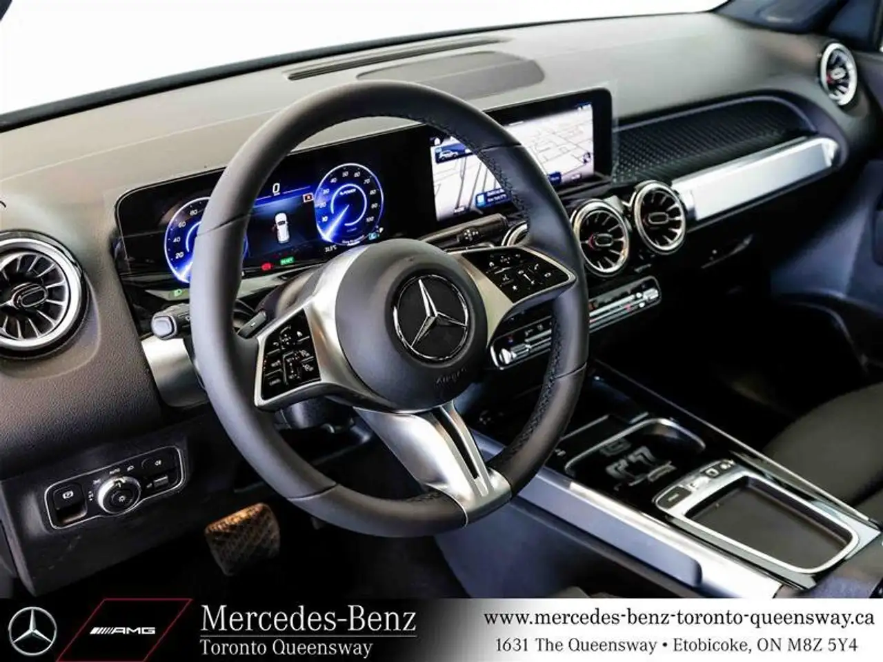 Mercedes-Benz EQB снимка Mercedes-Benz EQB
