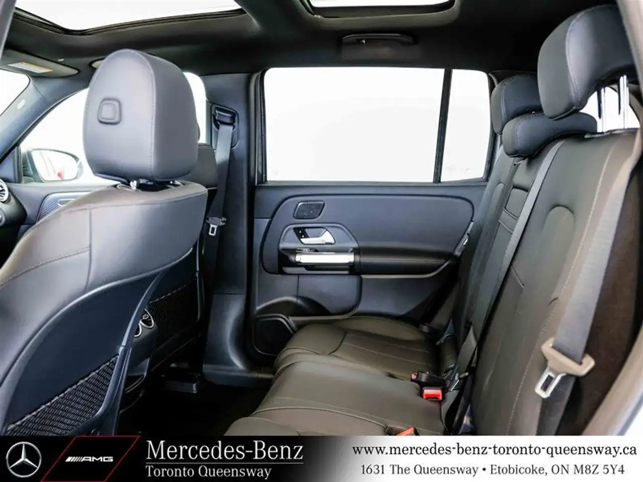Mercedes-Benz EQB снимка Mercedes-Benz EQB