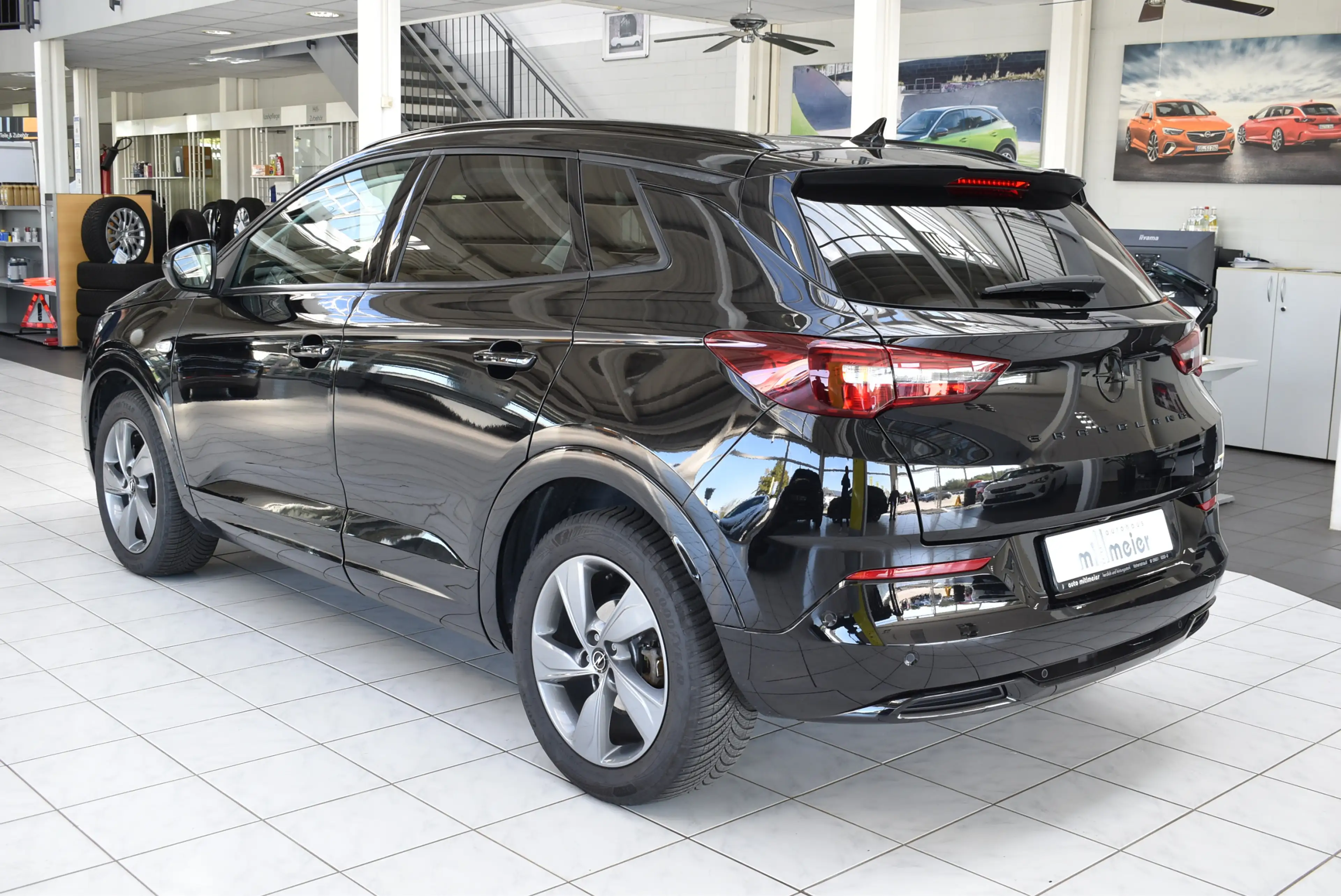 Opel Grandland 1.2T GS. AT Matrix LED el.Heckkl. NAVI — photo 4