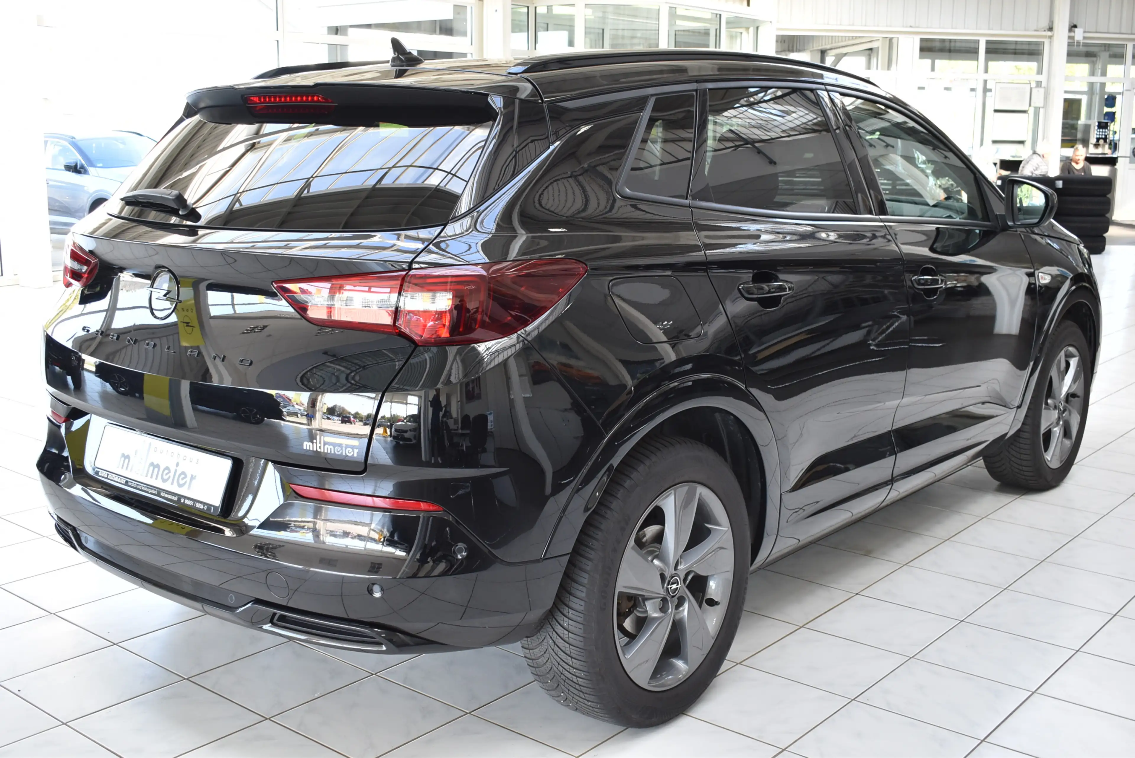 Opel Grandland 1.2T GS. AT Matrix LED el.Heckkl. NAVI — photo 6