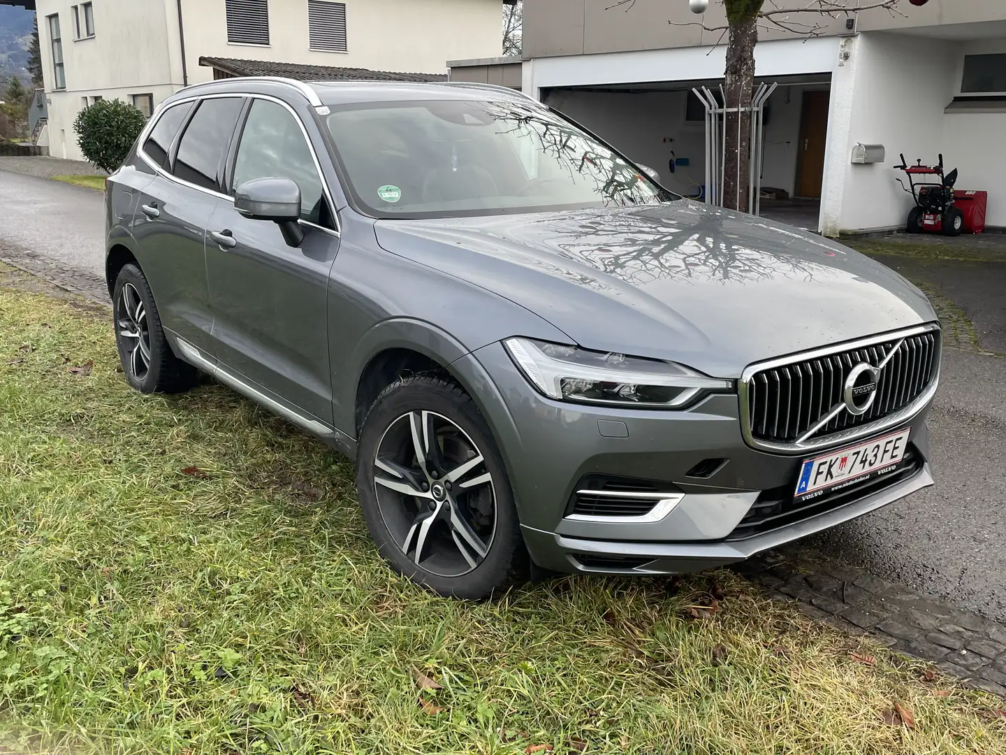 Volvo XC60 XC60 T8 Twin Engine PHEV Inscription Vollausstattung Grau - 2