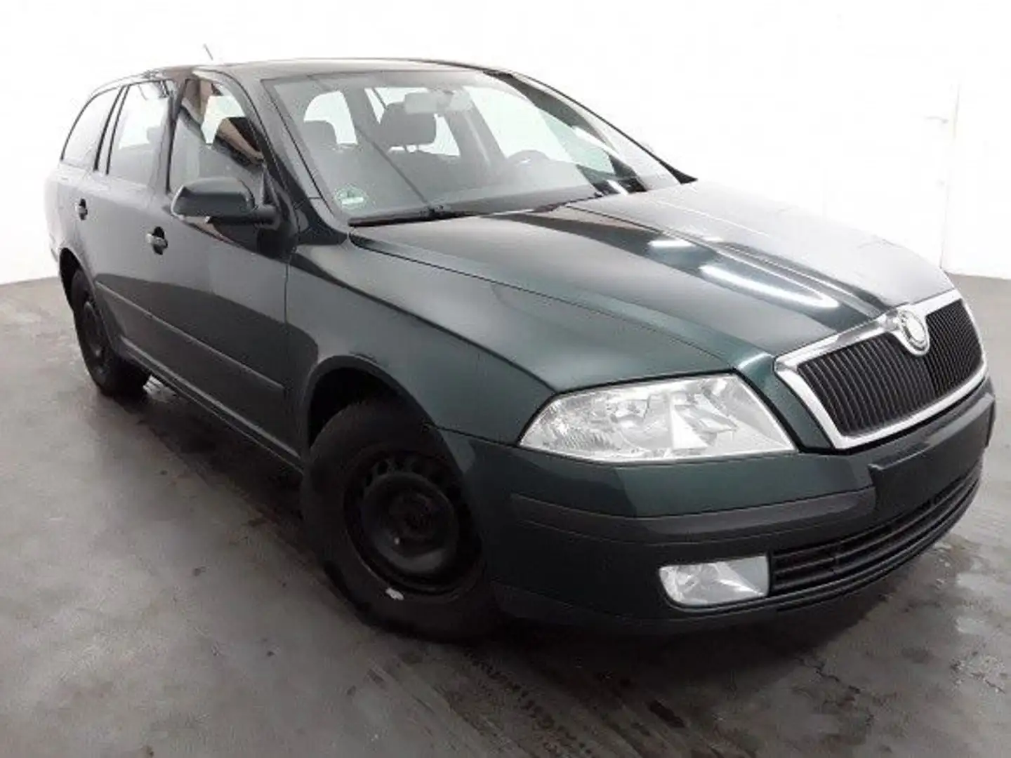 Skoda Octavia Combi Ambiente TÜV NEU ! Schwarz - 2