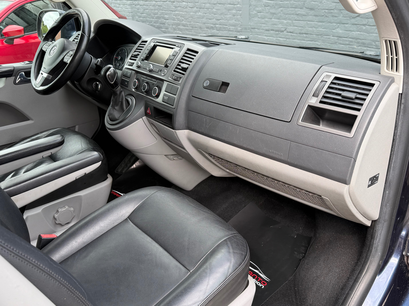 Volkswagen T6 Caravelle 2.0 TDi SCR BMT Highline DSG 5 Places /Automatique/Navi/Pdc/Cuir/Export-Marchand/ — photo 6