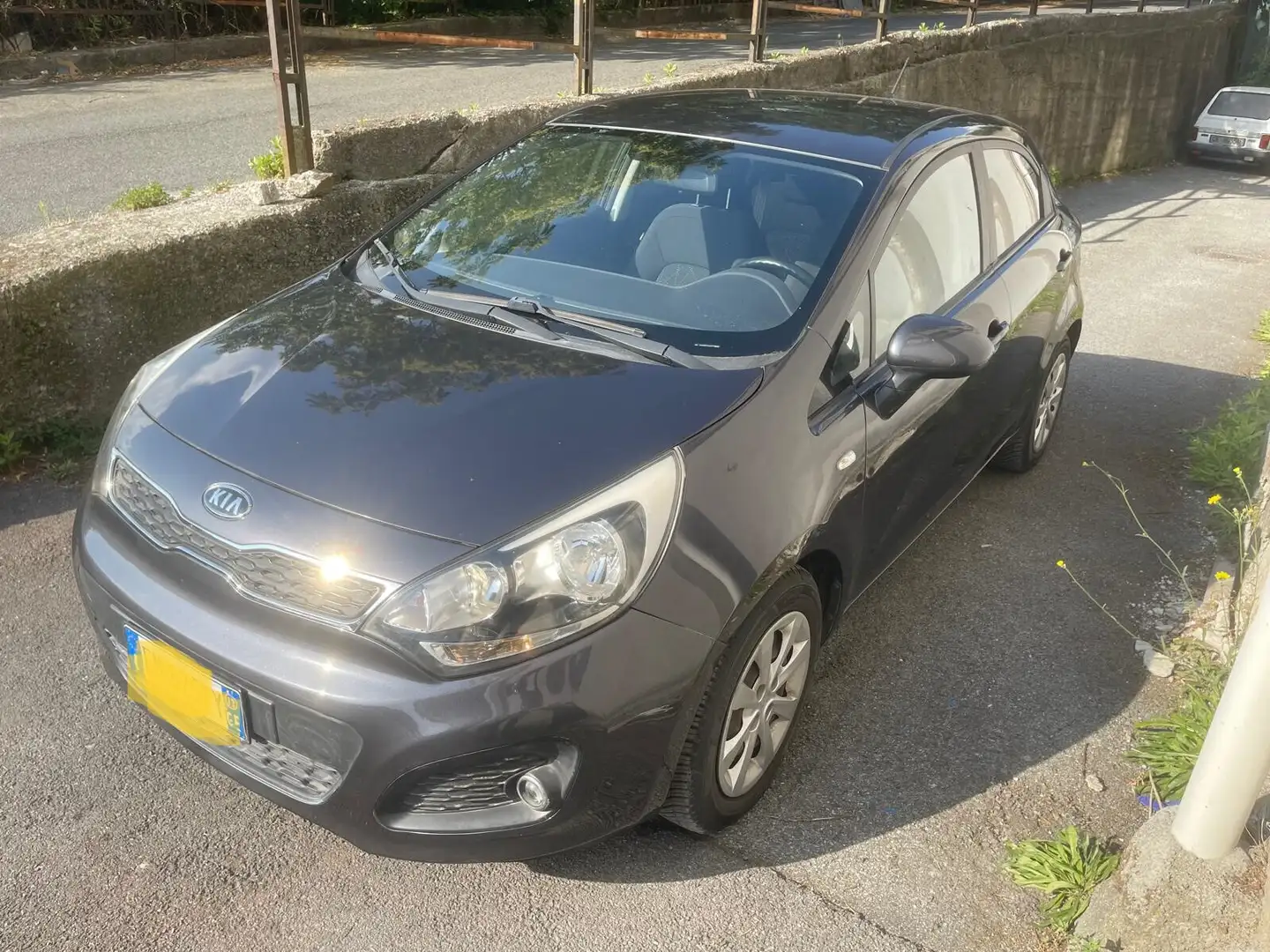 Kia Rio Rio 1.2 CVVT 5p. Active Gris - 2