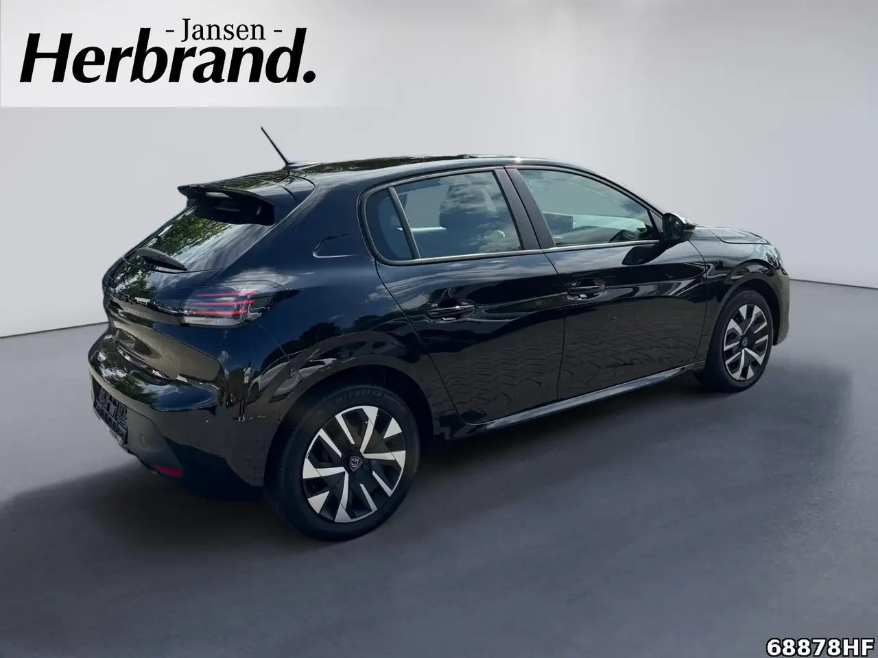 Peugeot 208 Active PureTech, миниатюра 3