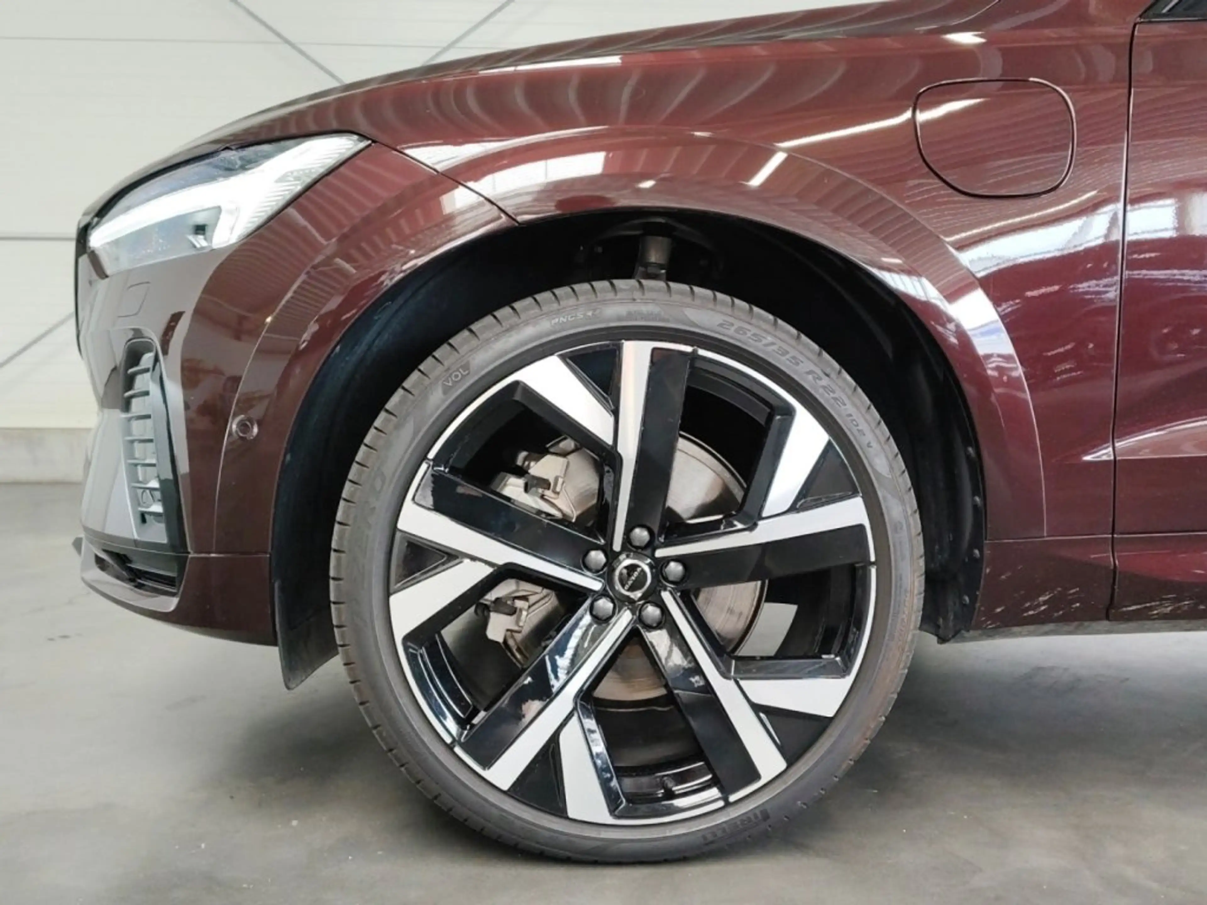 Volvo XC60 Ultra, T6 AWD Plug-in Hybrid, Elektrisch/Benzin, Dark — photo 15