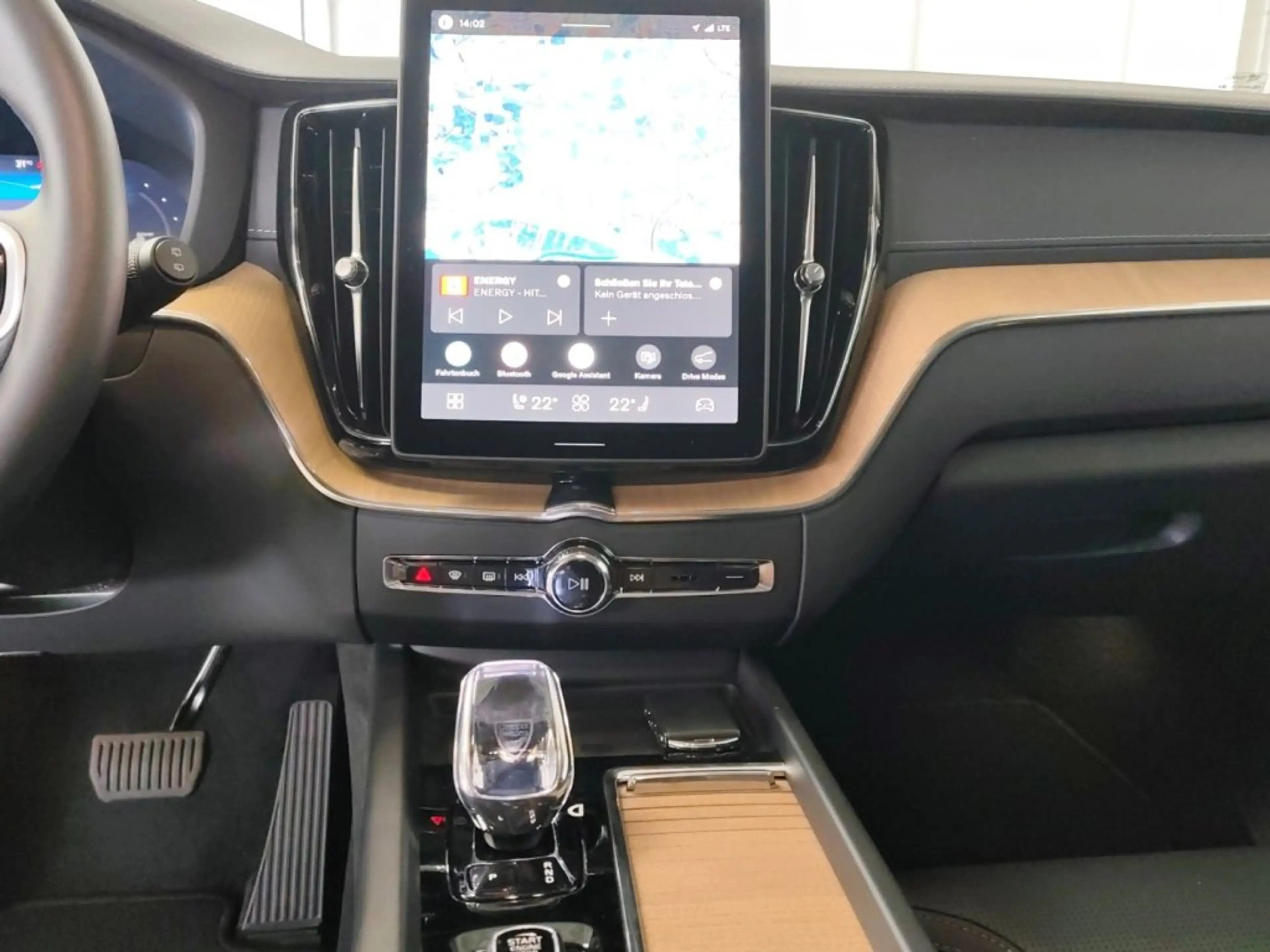 Volvo XC60 Ultra, T6 AWD Plug-in Hybrid, Elektrisch/Benzin, Dark — photo 10