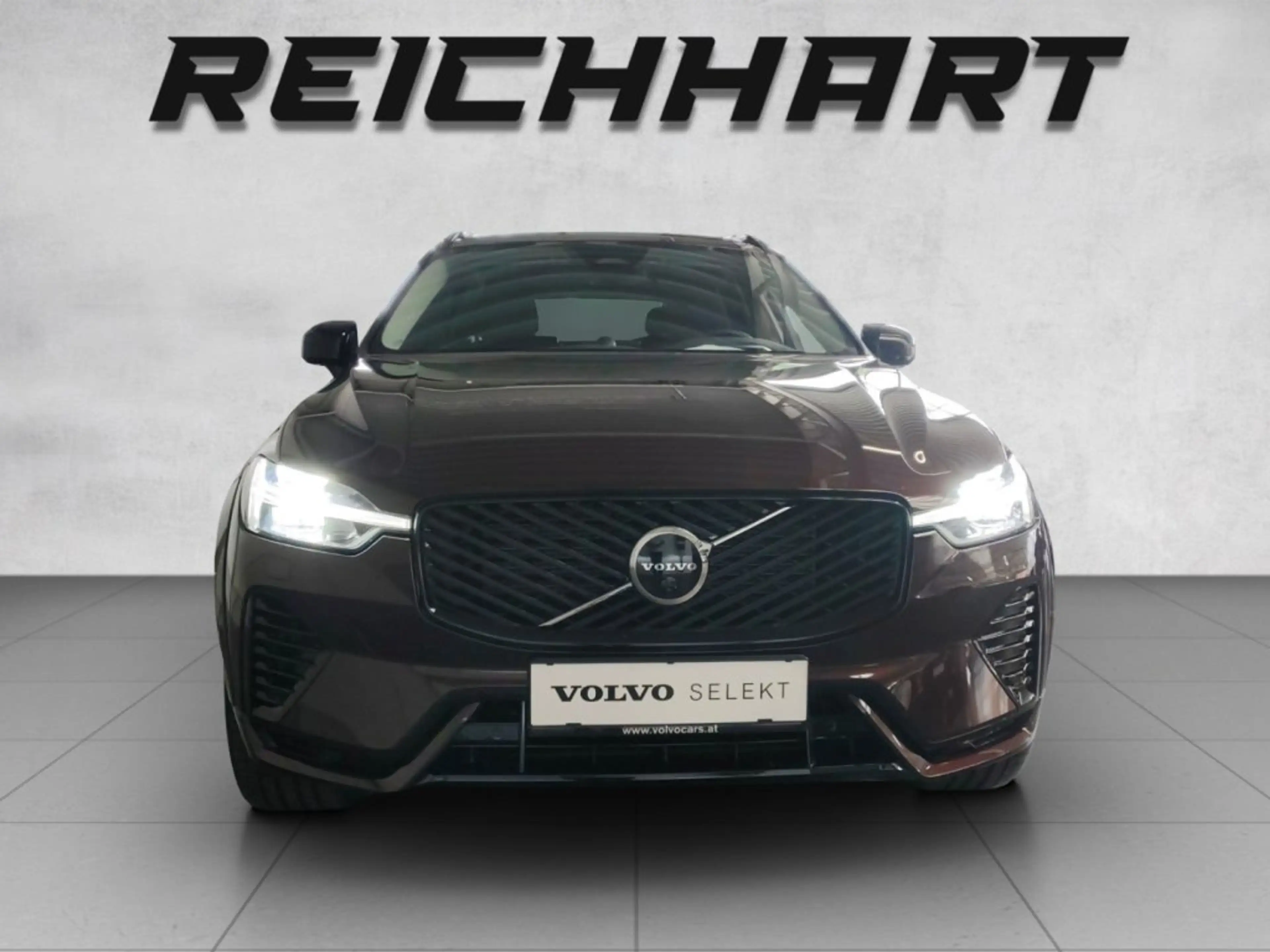 Volvo XC60 Ultra, T6 AWD Plug-in Hybrid, Elektrisch/Benzin, Dark — photo 4