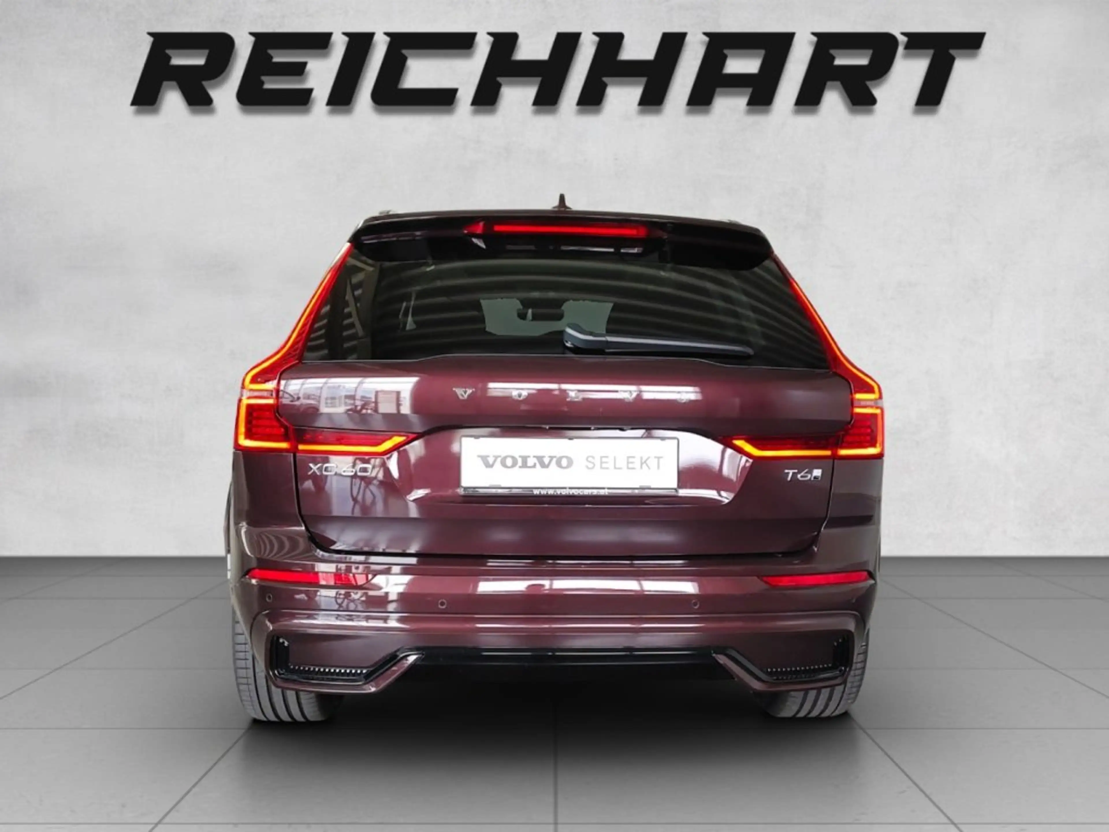 Volvo XC60 Ultra, T6 AWD Plug-in Hybrid, Elektrisch/Benzin, Dark — photo 5