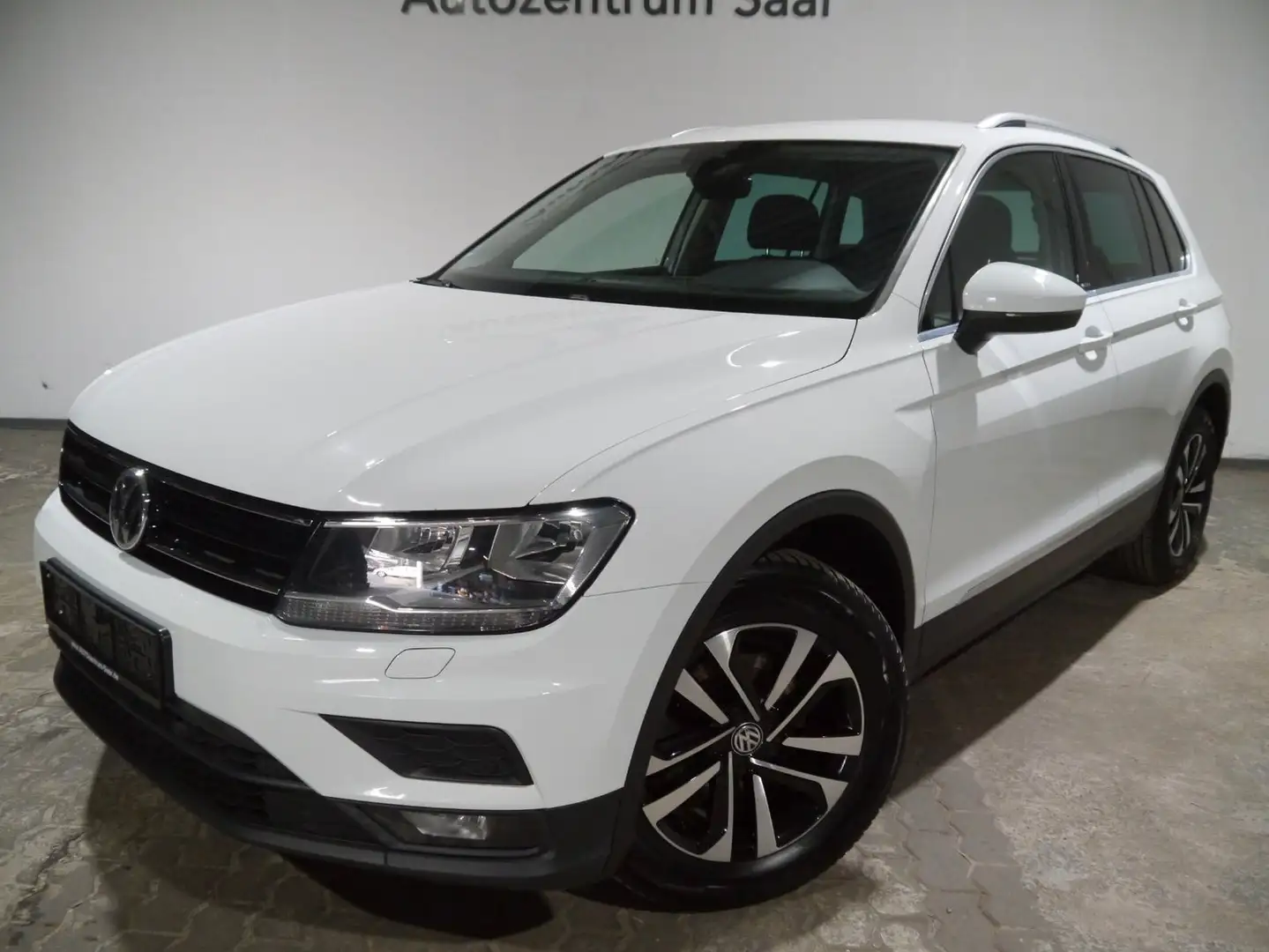 Volkswagen Tiguan Comfortline Navi Sitzheizung Bluetooth Weiß - 2