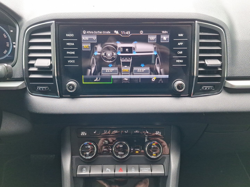 Skoda Karoq 4x4 Ambition TDI DSG — photo 11