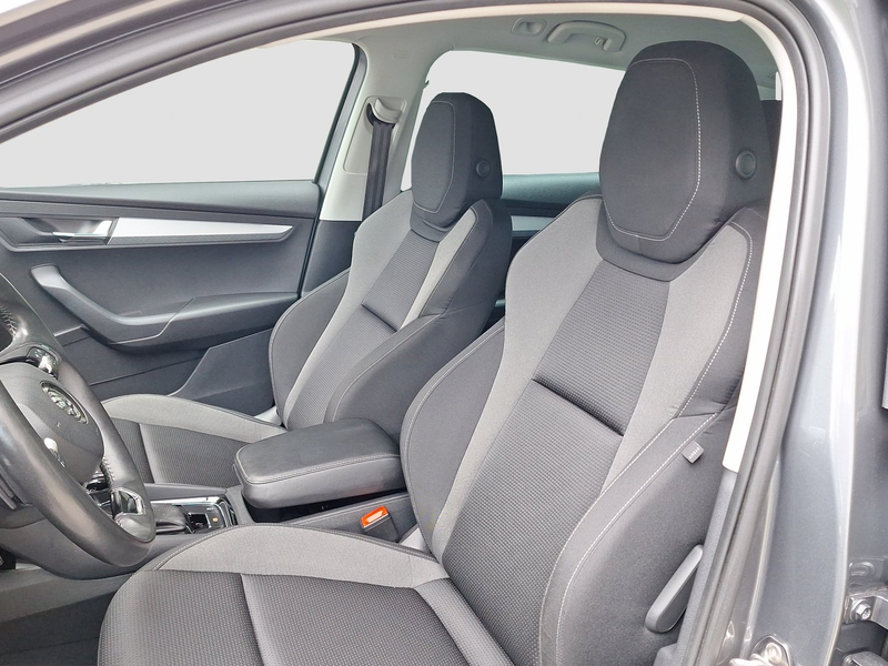 Skoda Karoq 4x4 Ambition TDI DSG — photo 8
