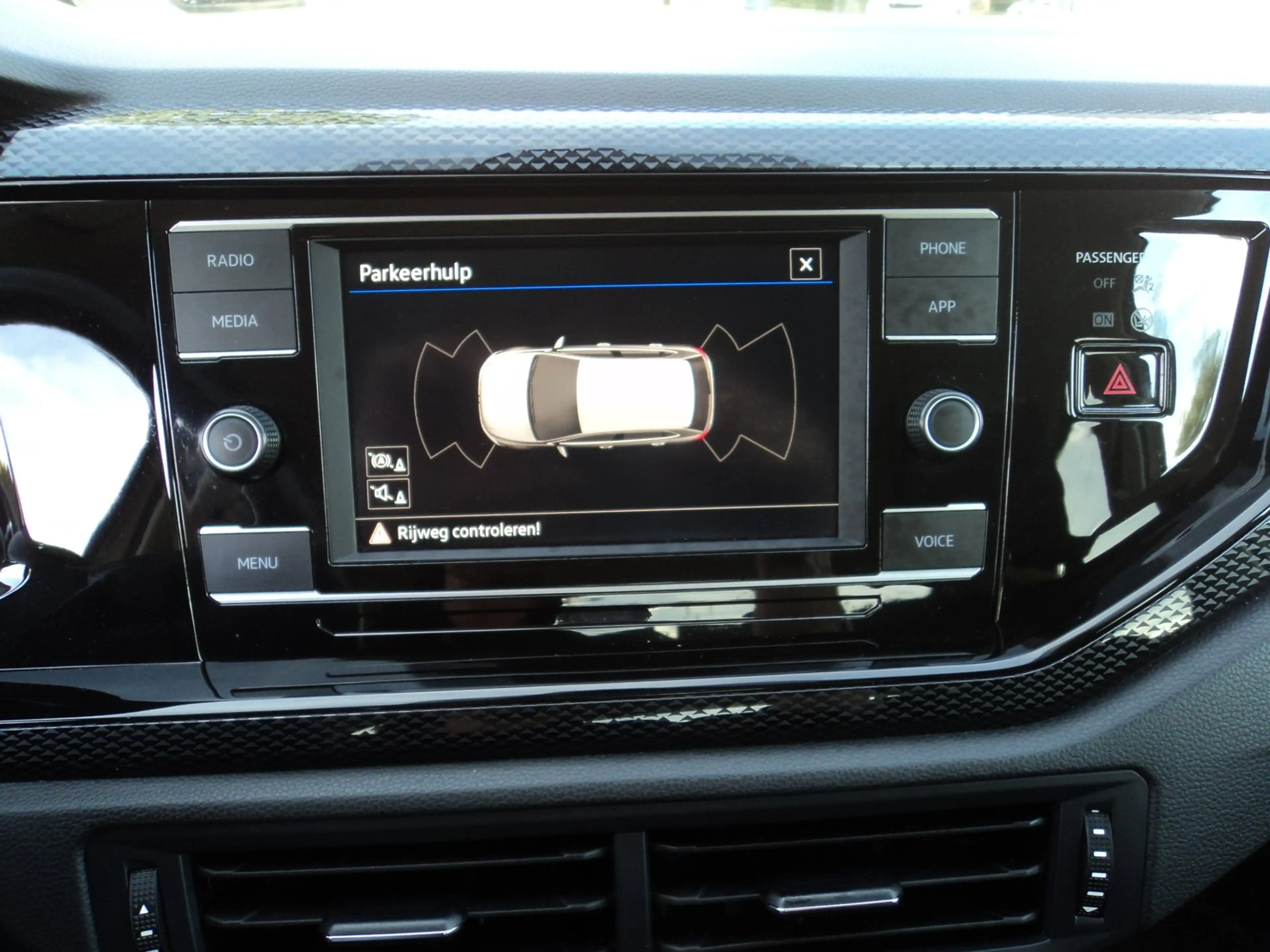 Volkswagen Polo 1.0 TSI Life ACC CRUISE CONTROL FRONT ASSIST — photo 19