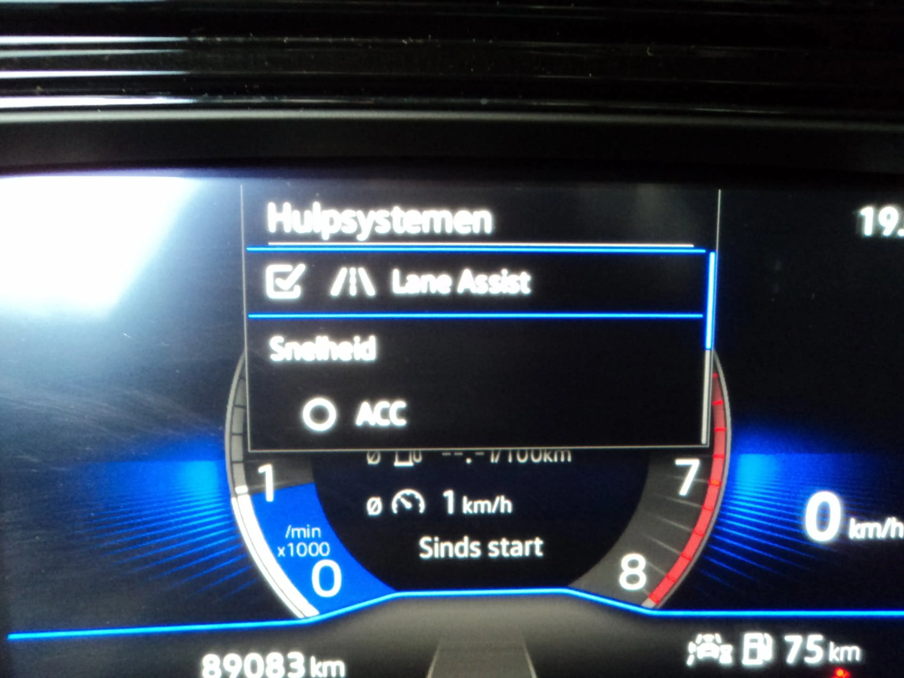 Volkswagen Polo 1.0 TSI Life ACC CRUISE CONTROL FRONT ASSIST — photo 24