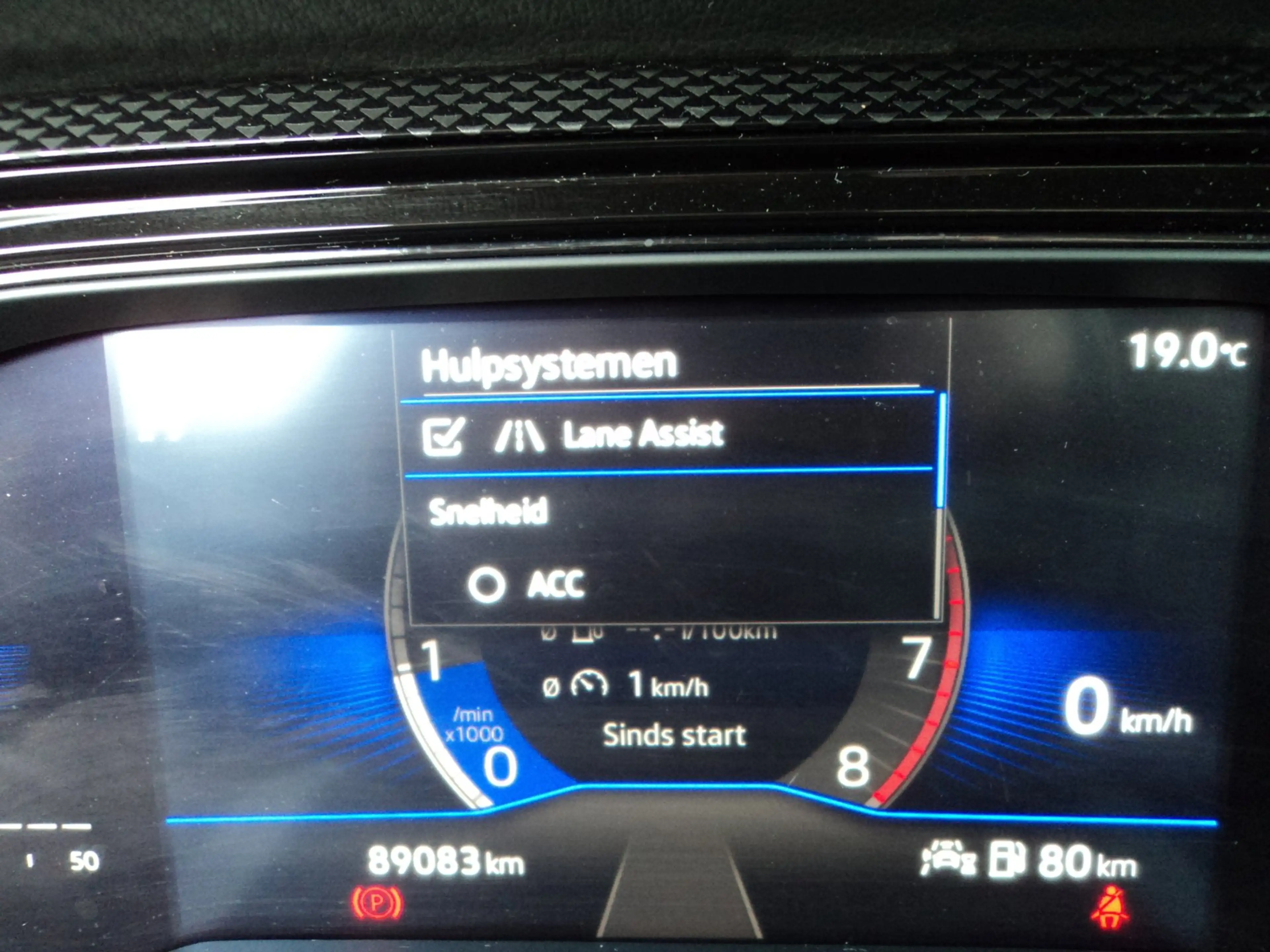 Volkswagen Polo 1.0 TSI Life ACC CRUISE CONTROL FRONT ASSIST — photo 23