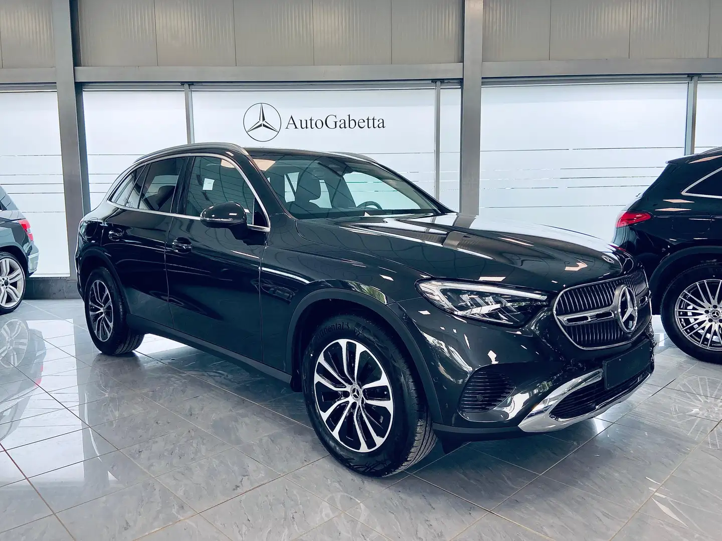 Mercedes-Benz GLC 200 4MATIC ADVANCED PLUS TETTO APRIBILE Noir - 2