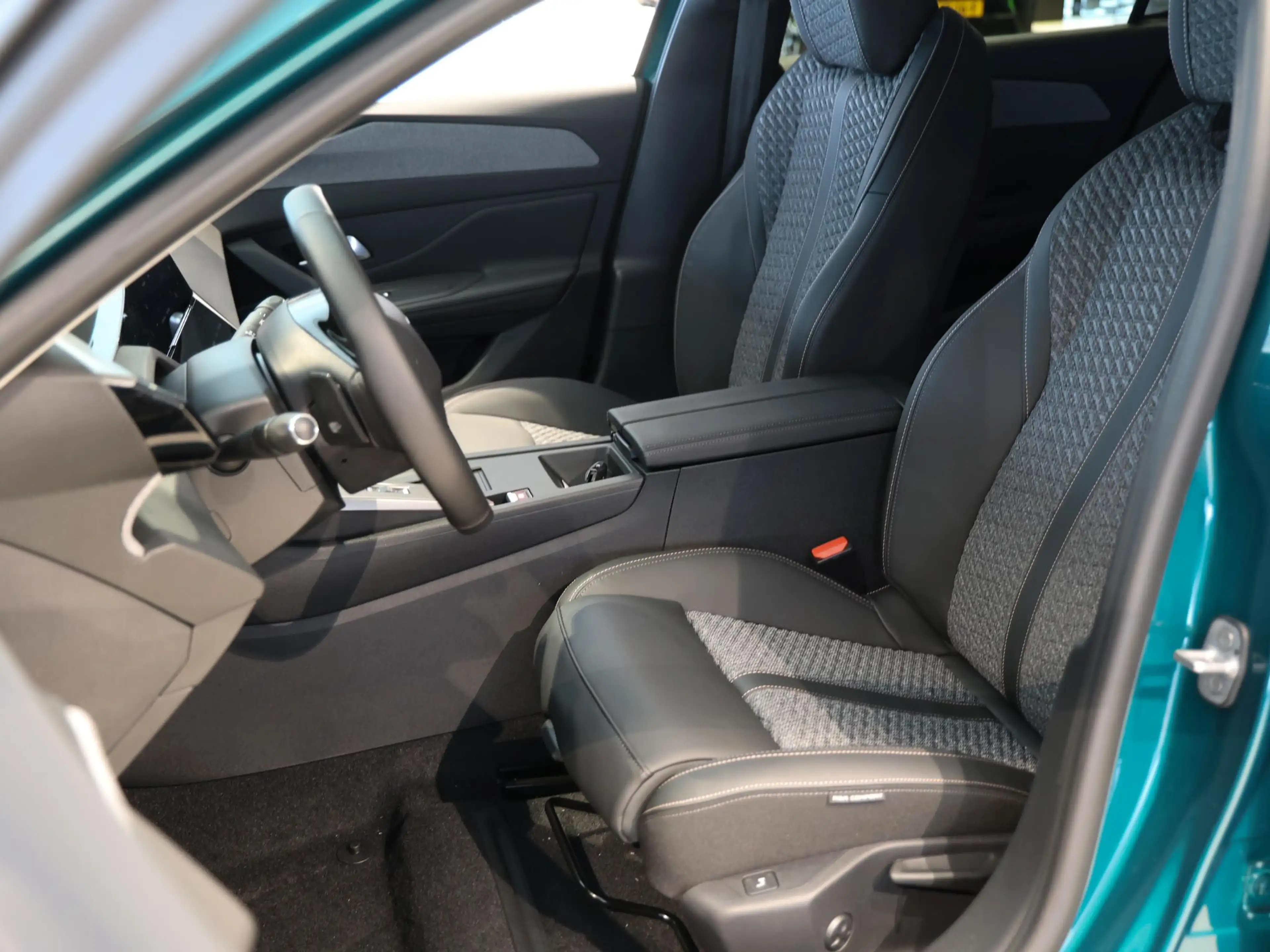 Peugeot 308 Allure Hybrid 145 pk Automaat | Demo | TOT 8 JAAR — photo 10