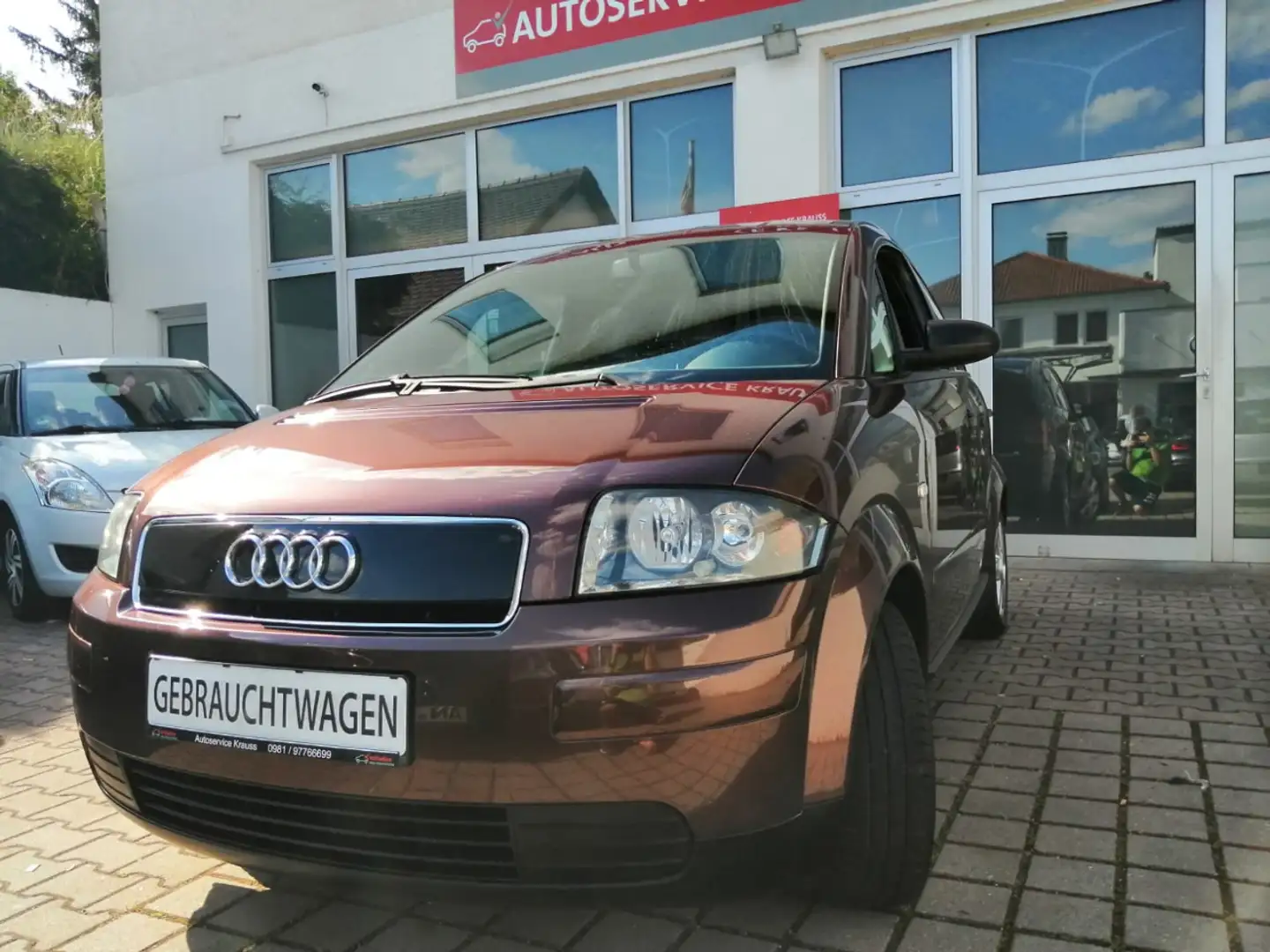 Audi A2 8-Zahnriemen neu, Winterreifen neu, Top Zustand Kırmızı - 1