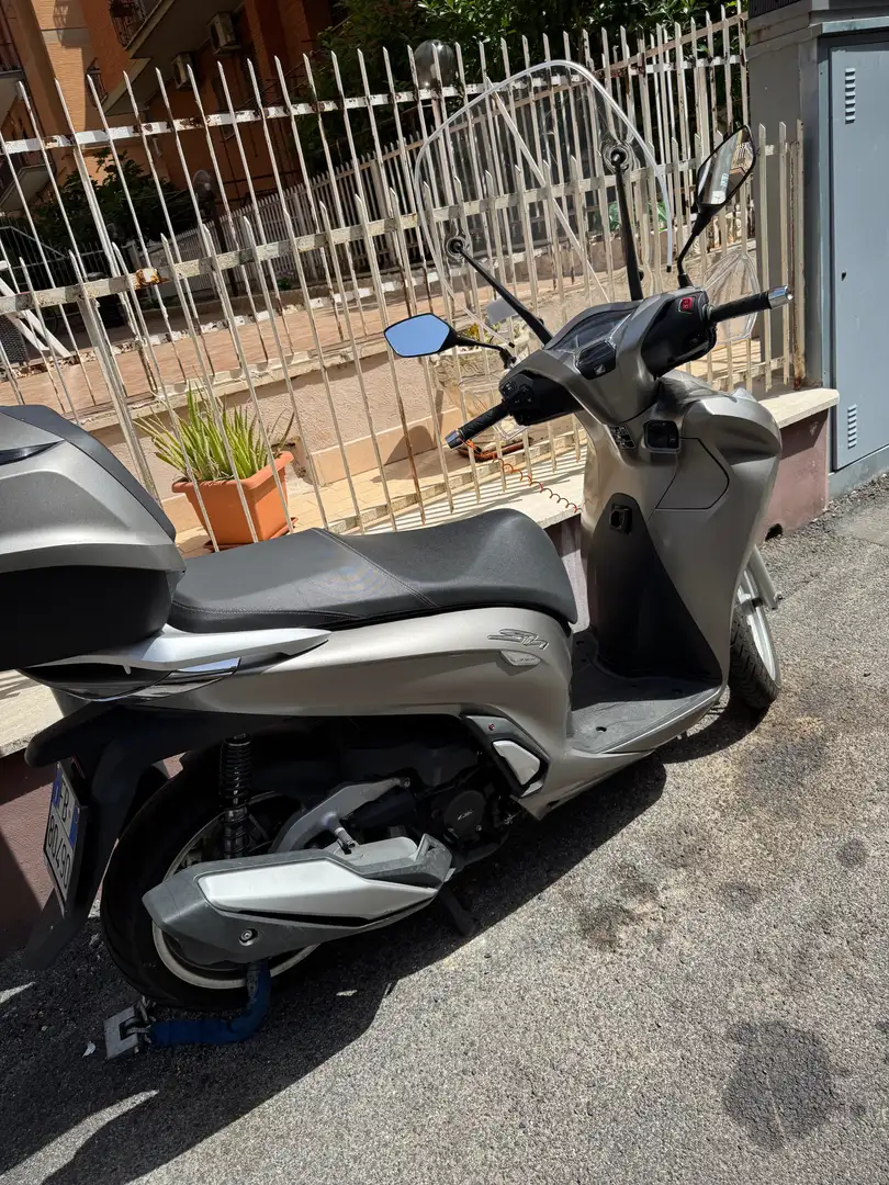 Honda SH 350i Grigio - 2