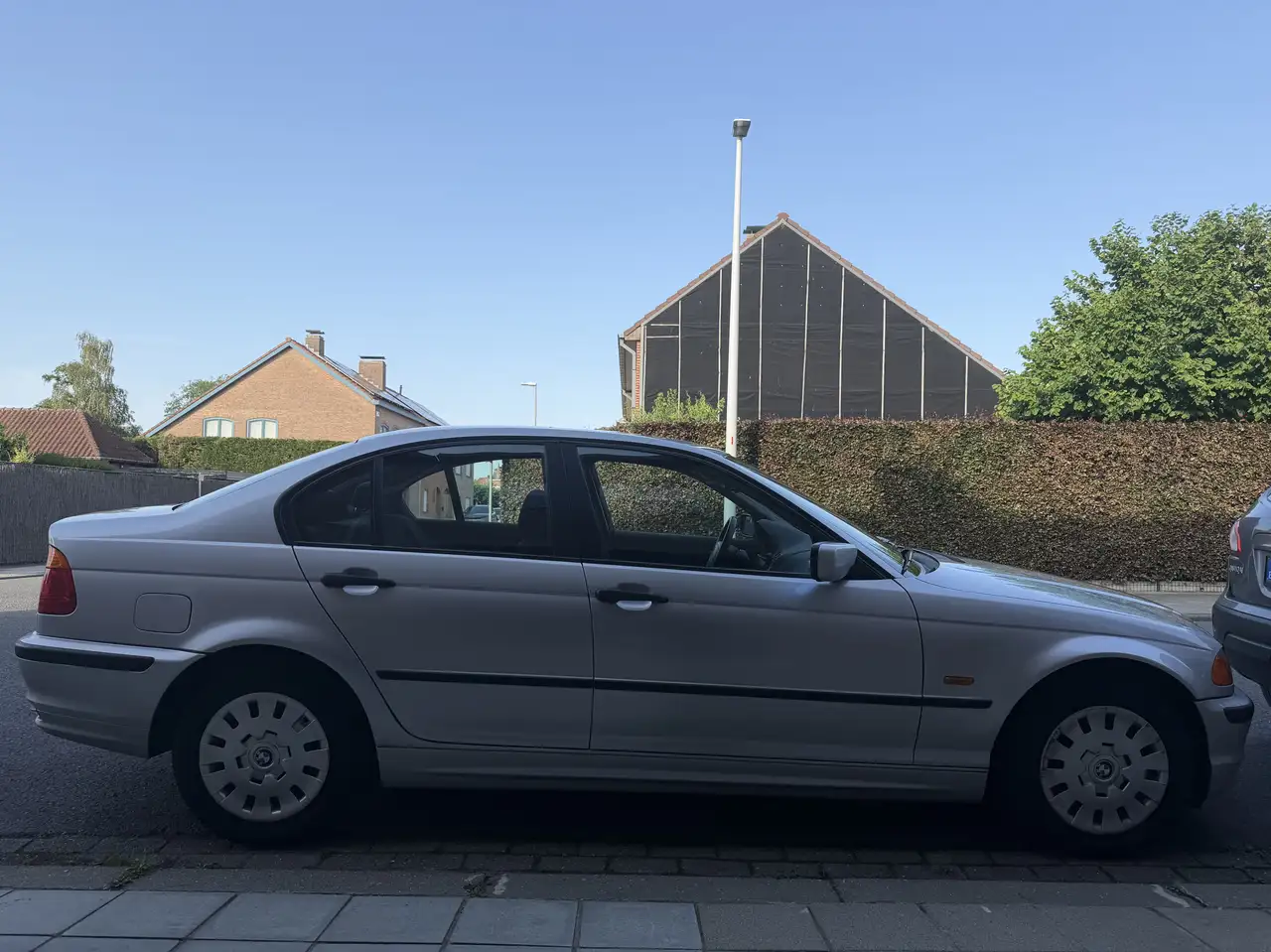 BMW 318i Pack, foto 1