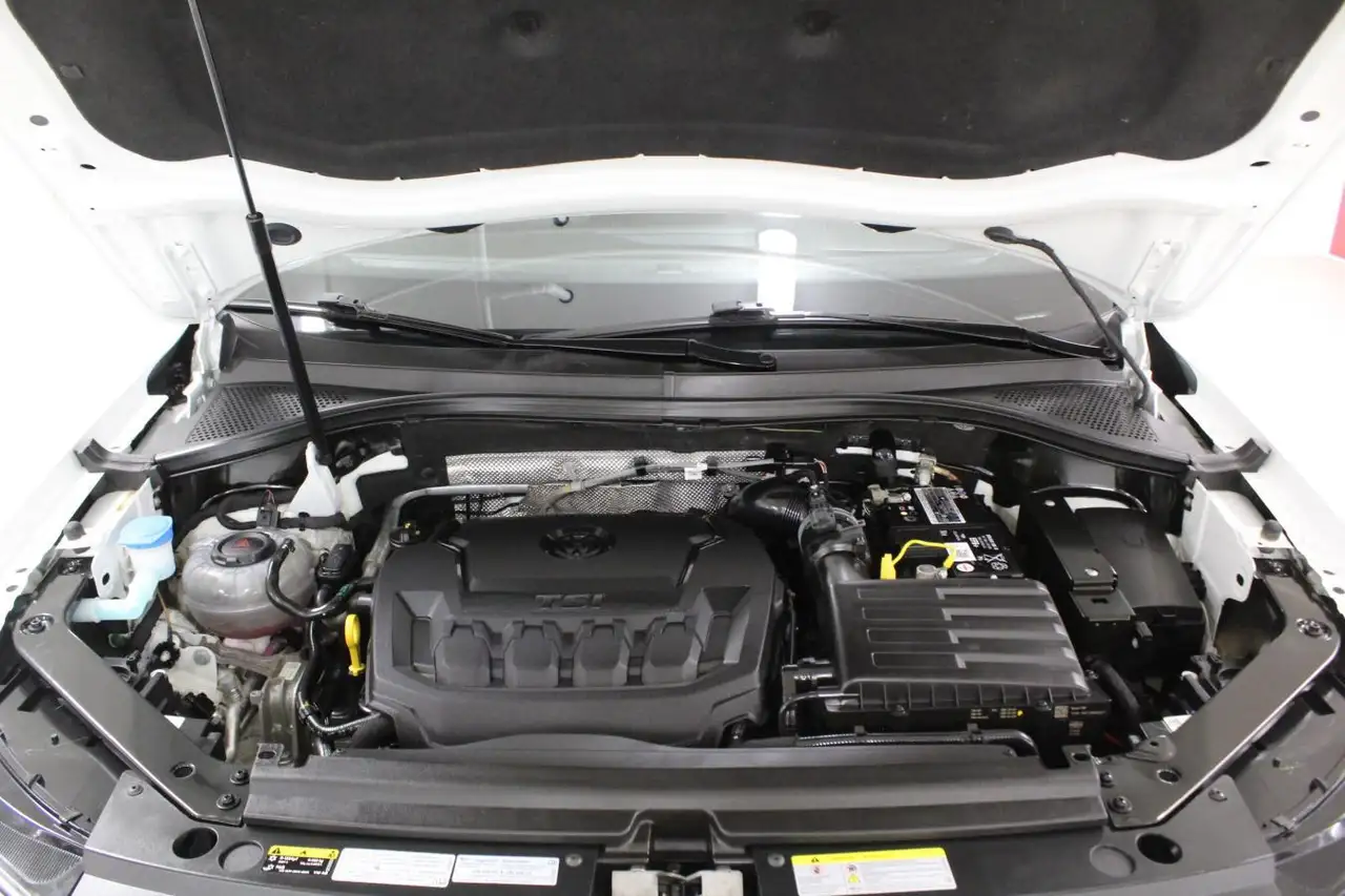 Volkswagen Tiguan снимка Volkswagen Tiguan