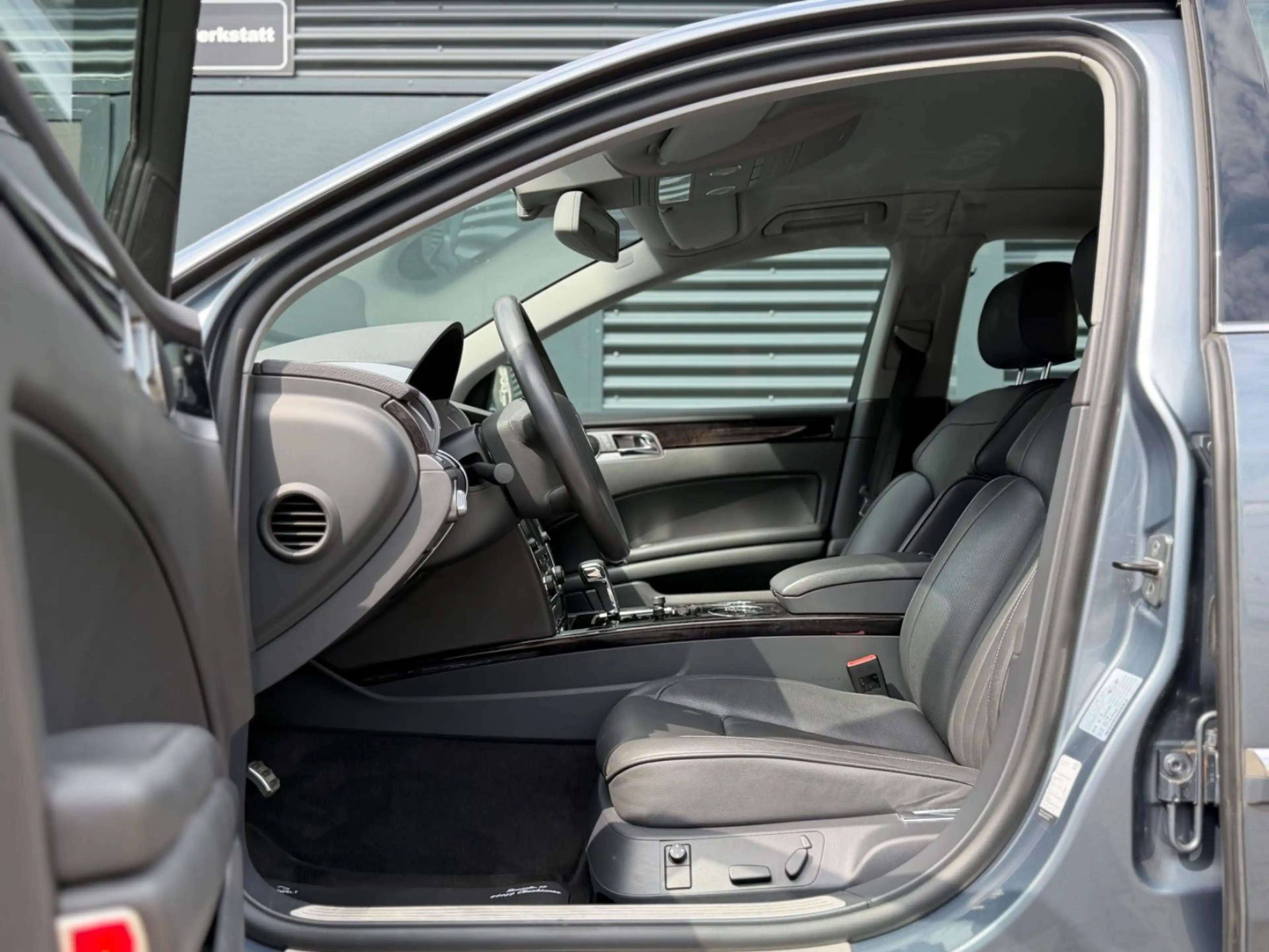 Volkswagen Phaeton 3.0 TDI V6 4Motion *2-HND*LED*LUFT*TEMP* — photo 15