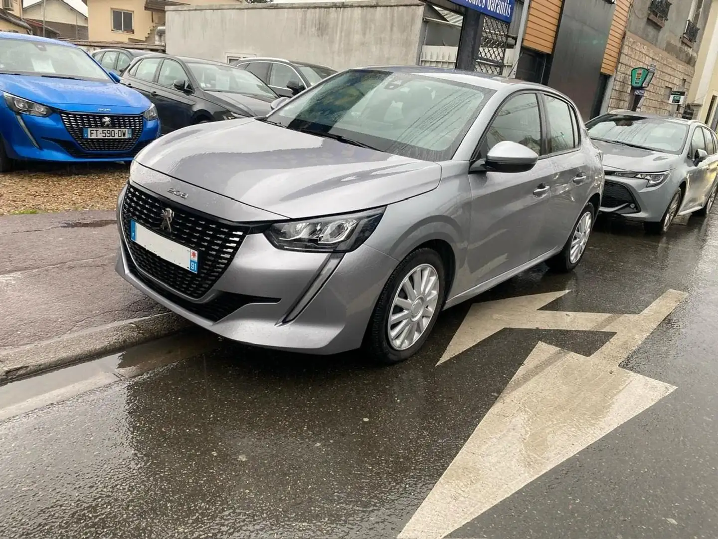 Peugeot 208 1.2i 12V S\u0026S - 75  II  BERLINE Active Busines Gris - 1