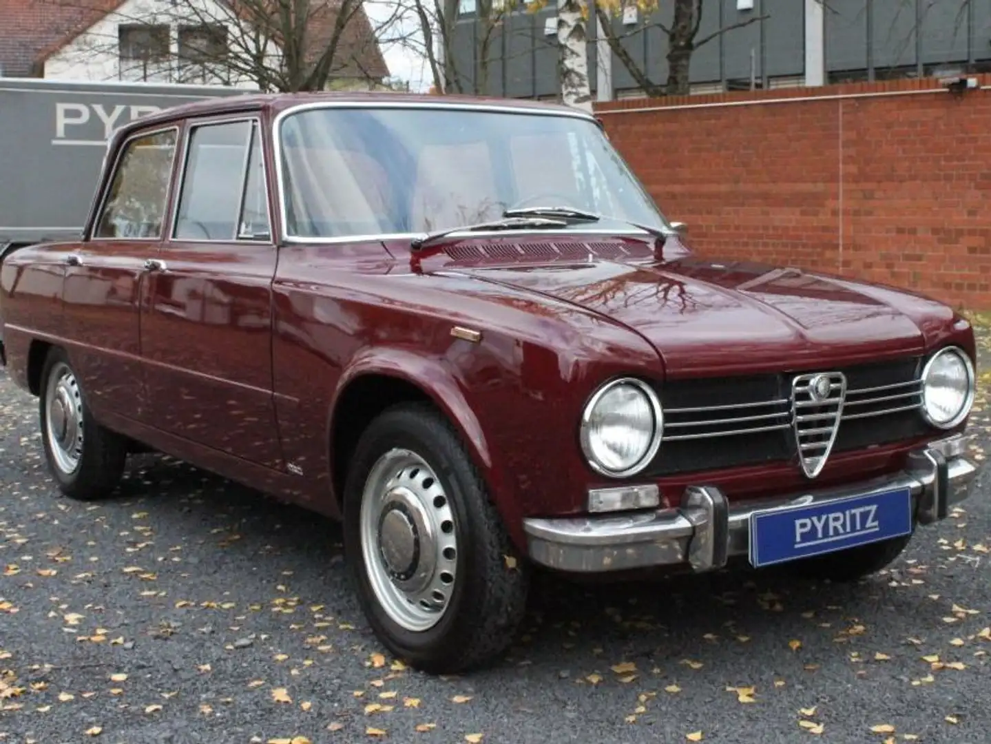 Alfa Romeo Giulia 1300 Ti Piros - 2