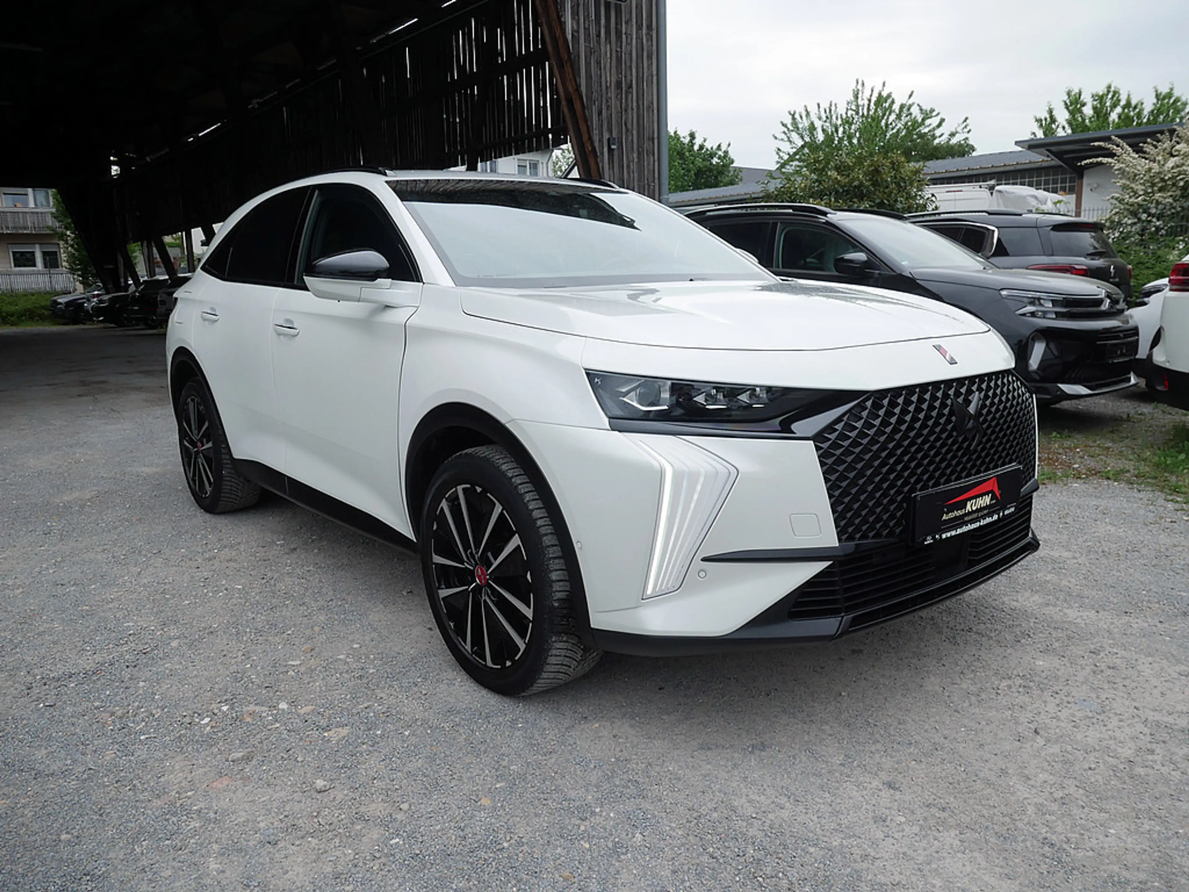 DS Automobiles DS 7 Crossback Performance Line+ BlueHDi 130 — photo 3